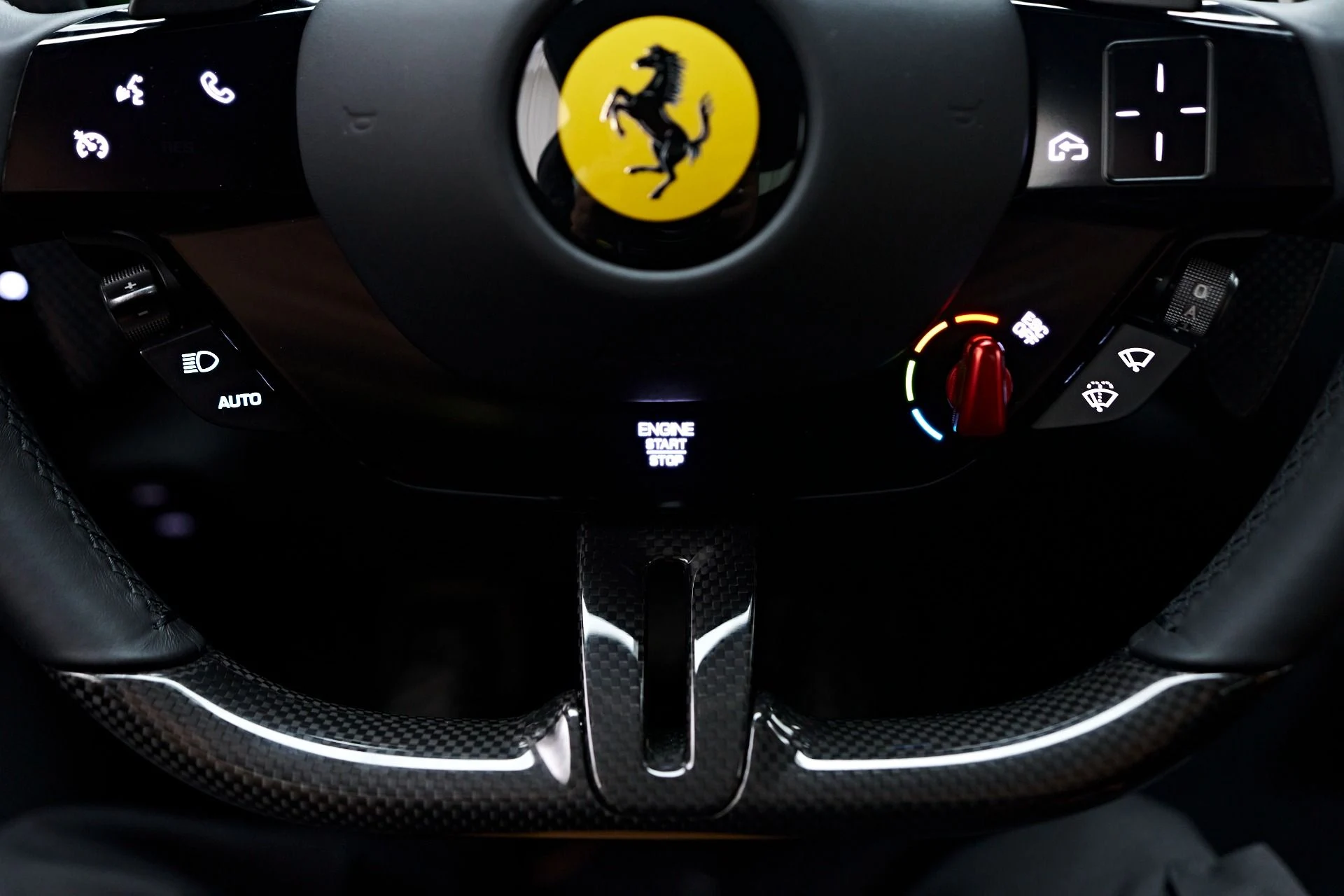 mph067_1071599669_Used_2023_Ferrari_Roma_Base_1755827981_94bfd4412b