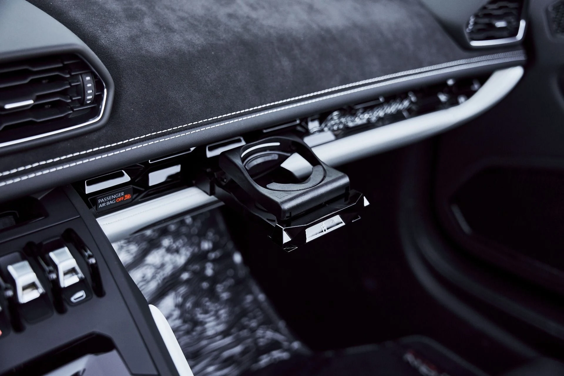 mph067_1108907845_Used_2024_Lamborghini_Huracan_EVO_Base_1774744650_93e7537afa