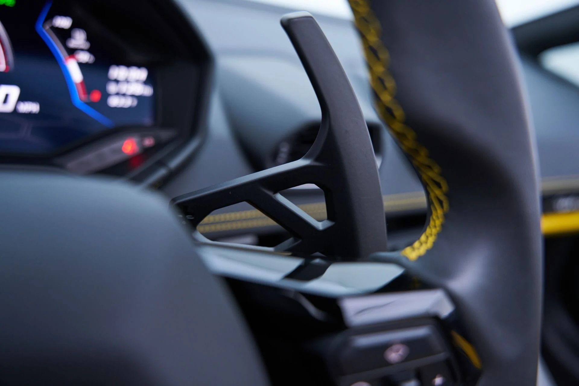 mph067_1117159409_Used_2024_Lamborghini_Huracan_1793135626_afb458b66c