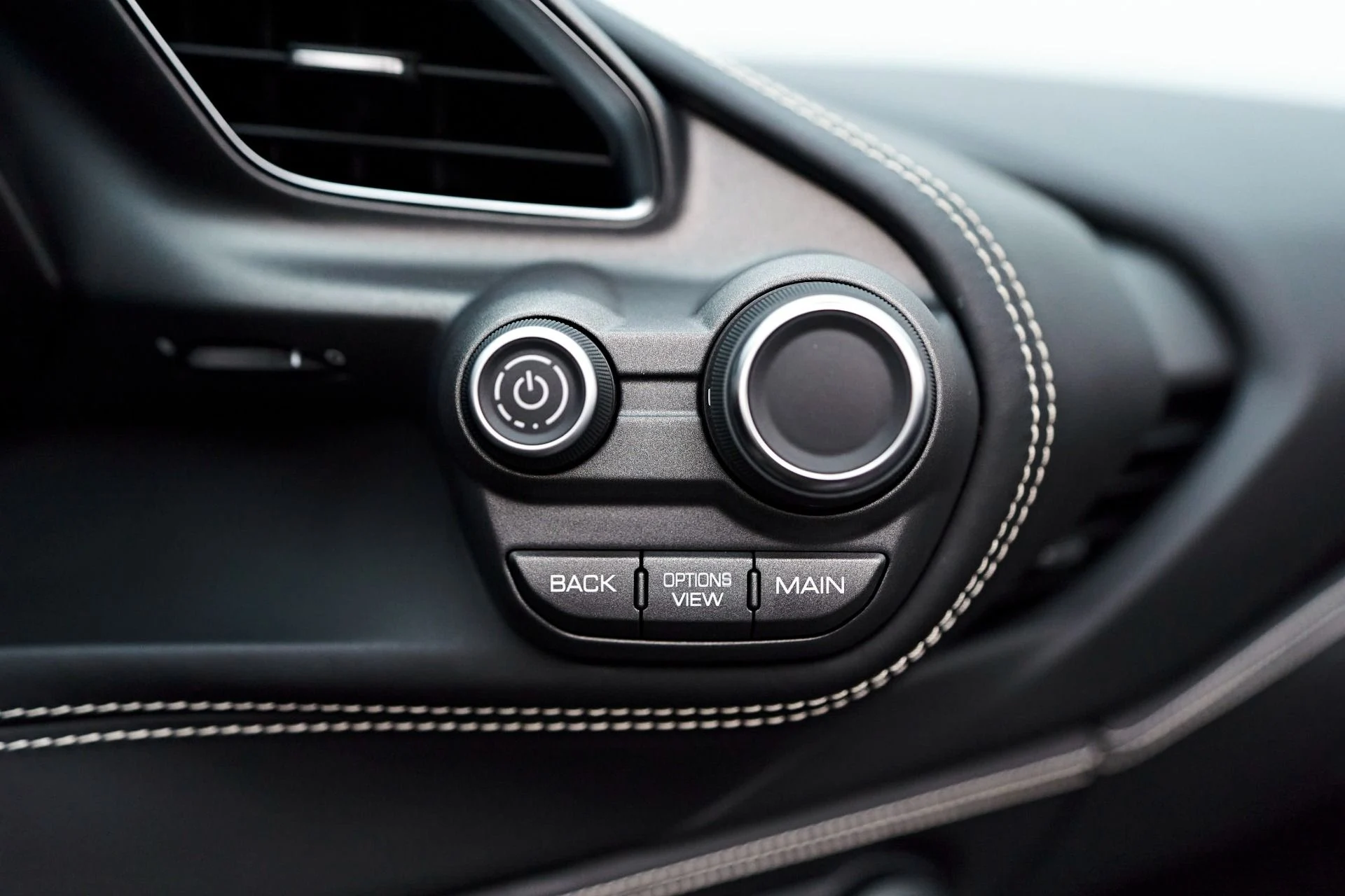 mph067_1122784071_Used_2018_Ferrari_488_Spider_Base_1717624092_318dce385e