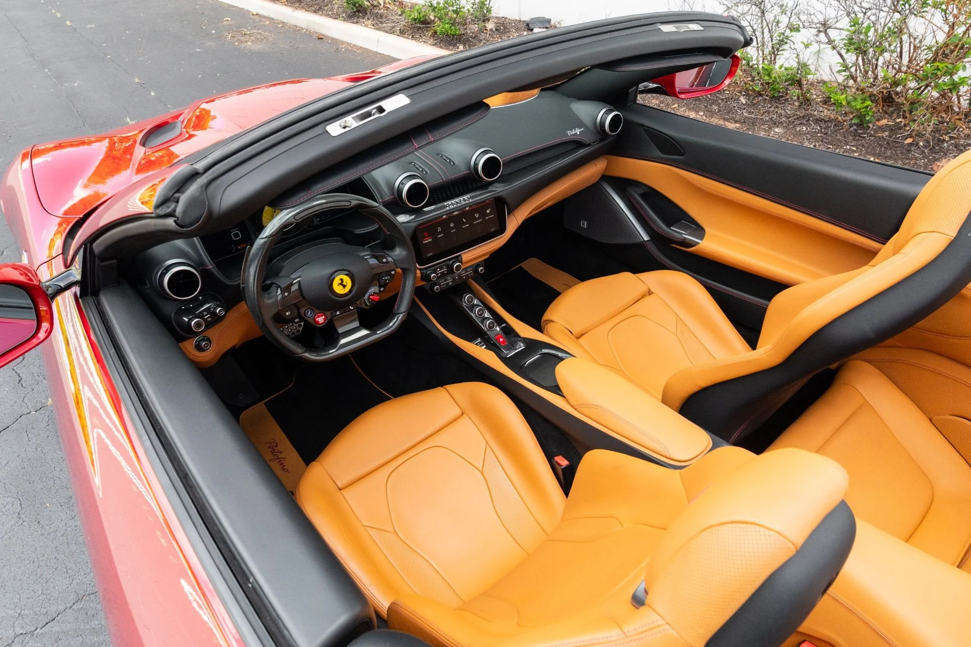 mph067_1214405784_Used_2019_Ferrari_Portofino_1779385815_d993190961