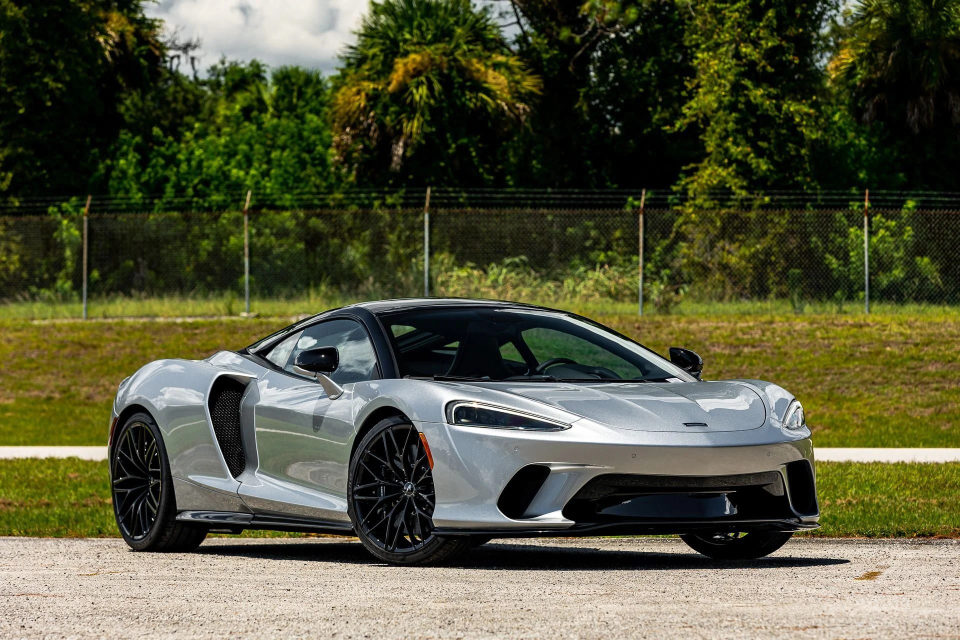 mph067_129101480_137_p68_l_4e38450785