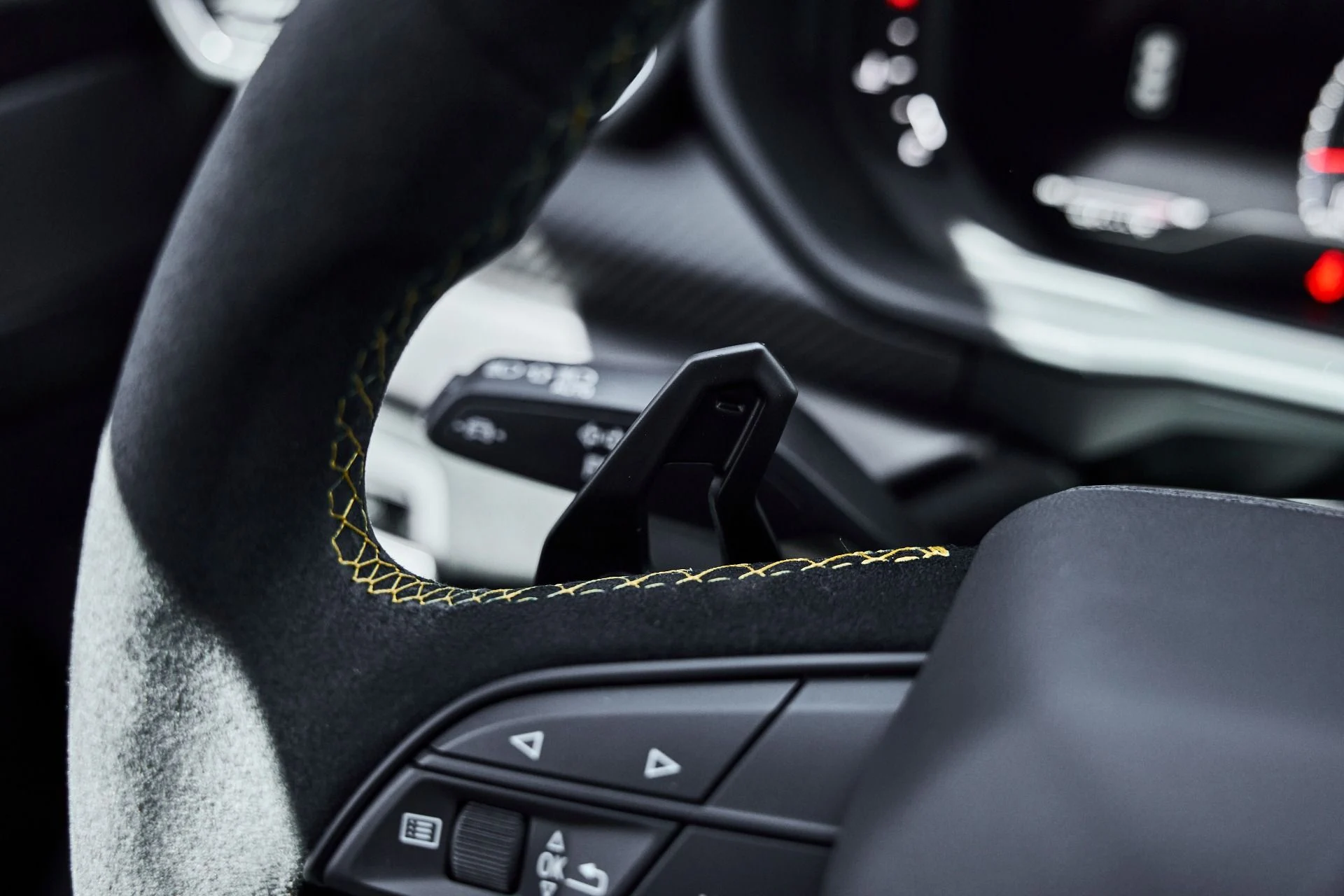 mph067_1345066132_Used_2024_Lamborghini_Urus_Performante_1778117070_a23ff127d0
