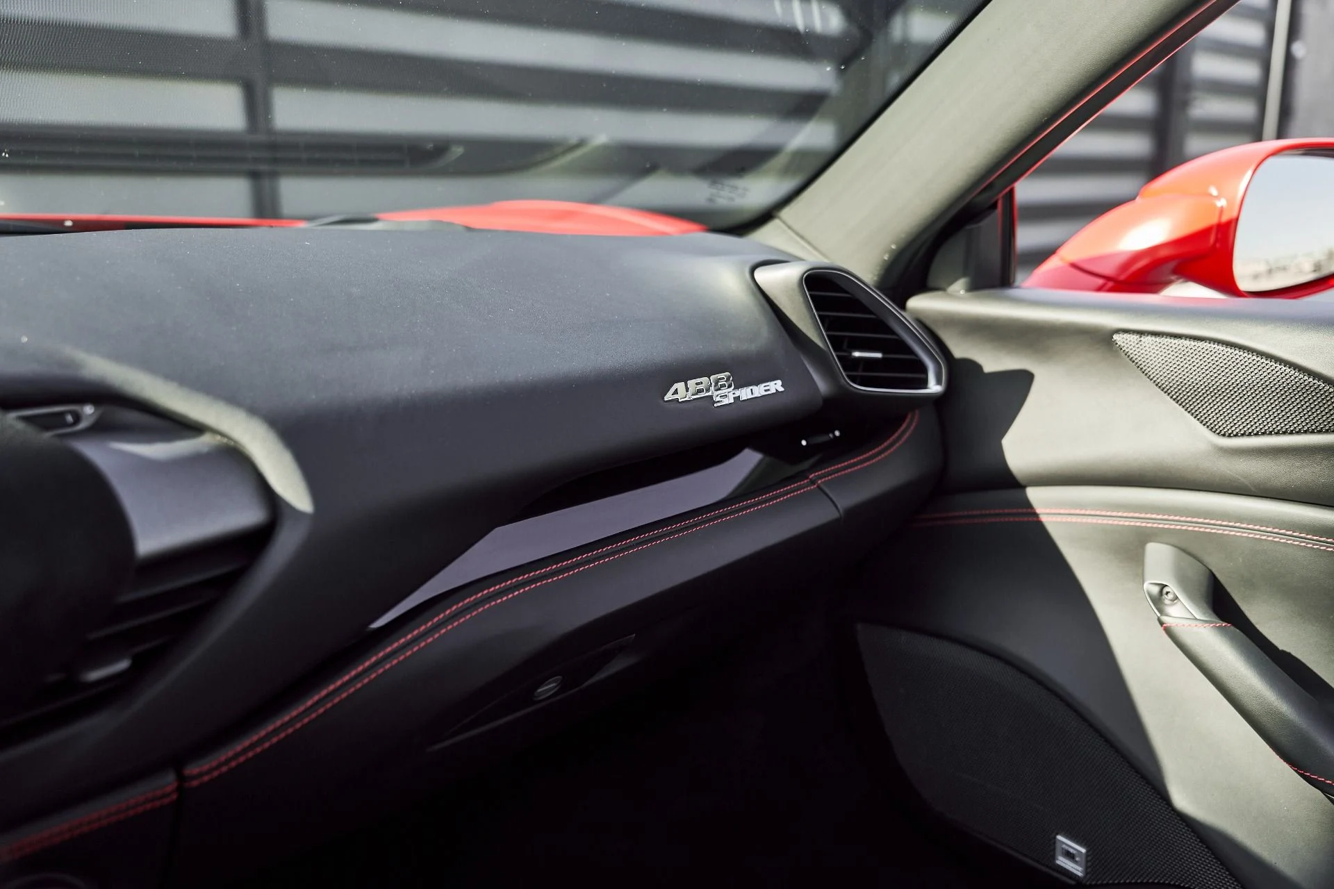 mph067_1363392974_Used_2019_Ferrari_488_Spider_Base_1766025020_c543c850ea