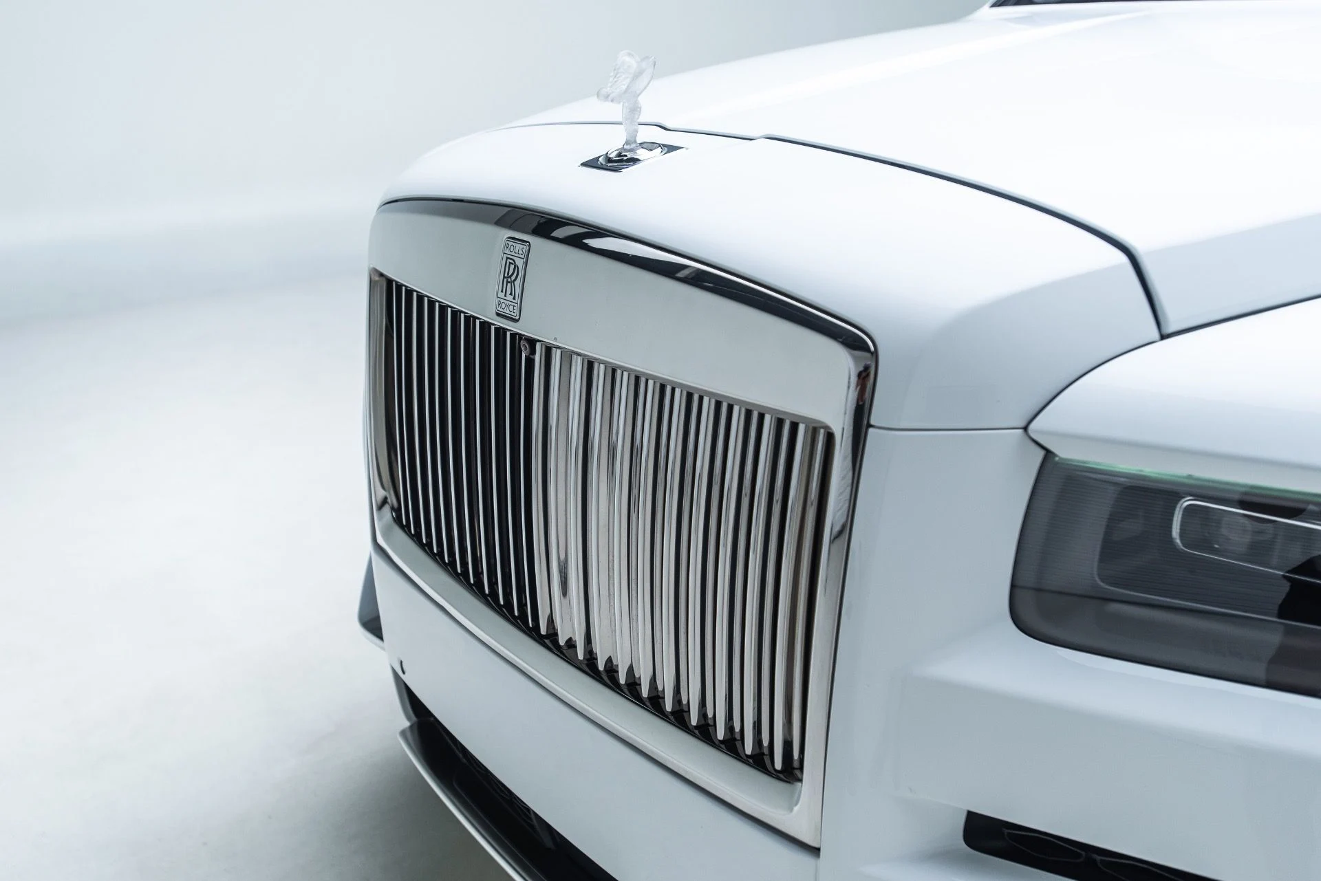 mph067_1373020671_Used_2019_Rolls_Royce_Cullinan_1786991337_39cf9b30ae