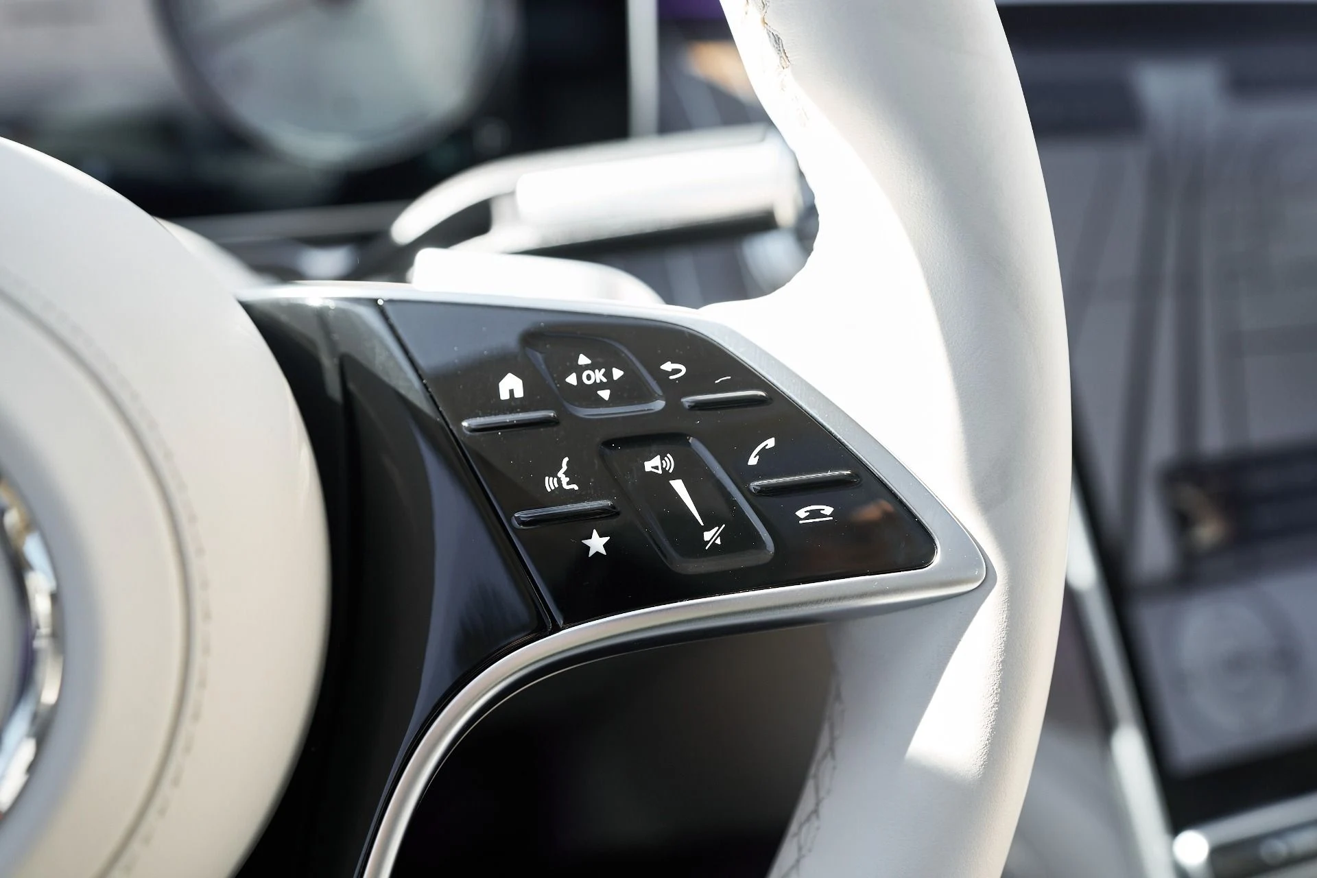 mph067_1401926543_Used_2025_Mercedes_Benz_S_Class_Maybach_S_680_1761611155_4ba90b3f04