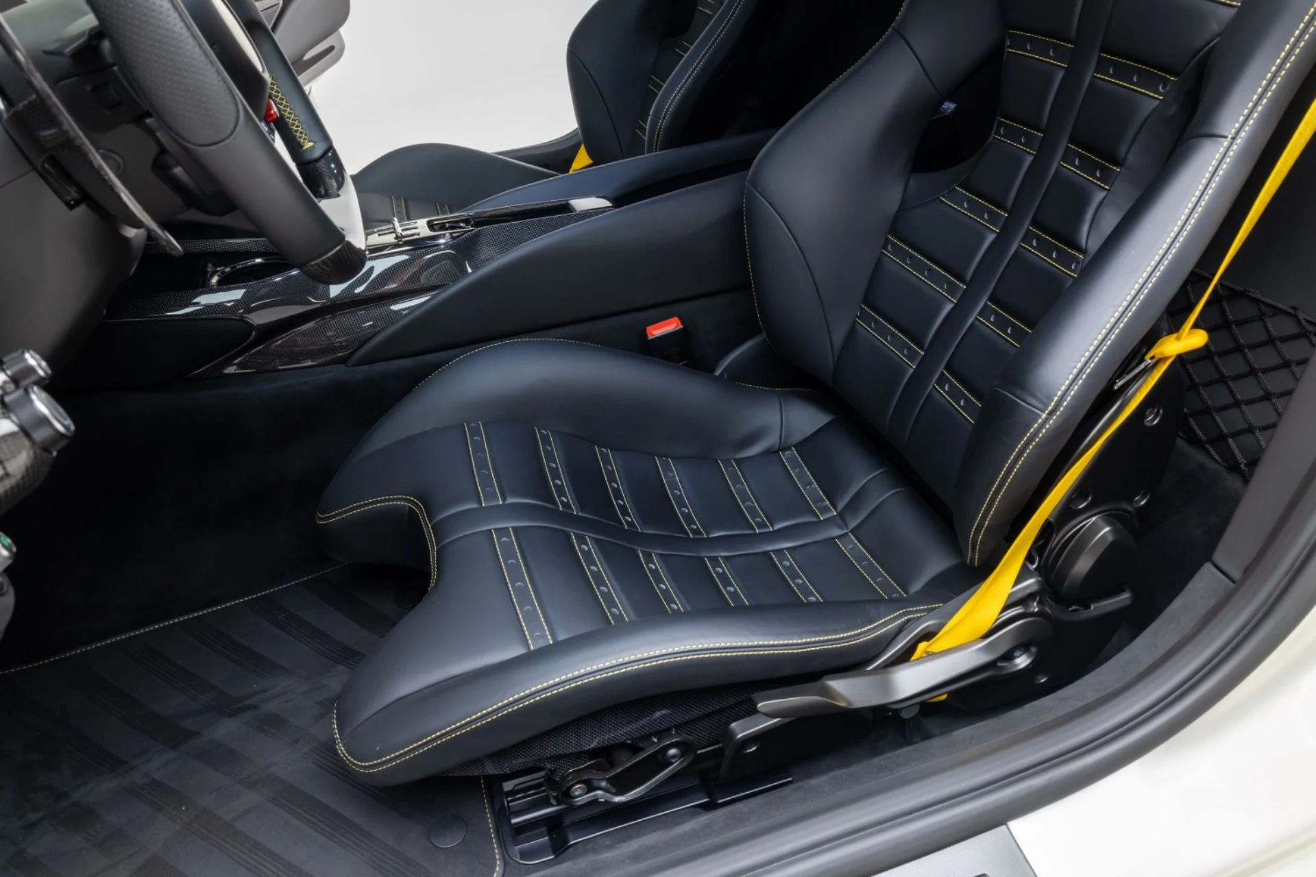 mph067_1412489021_13030_p68_l_eceb35b1b8