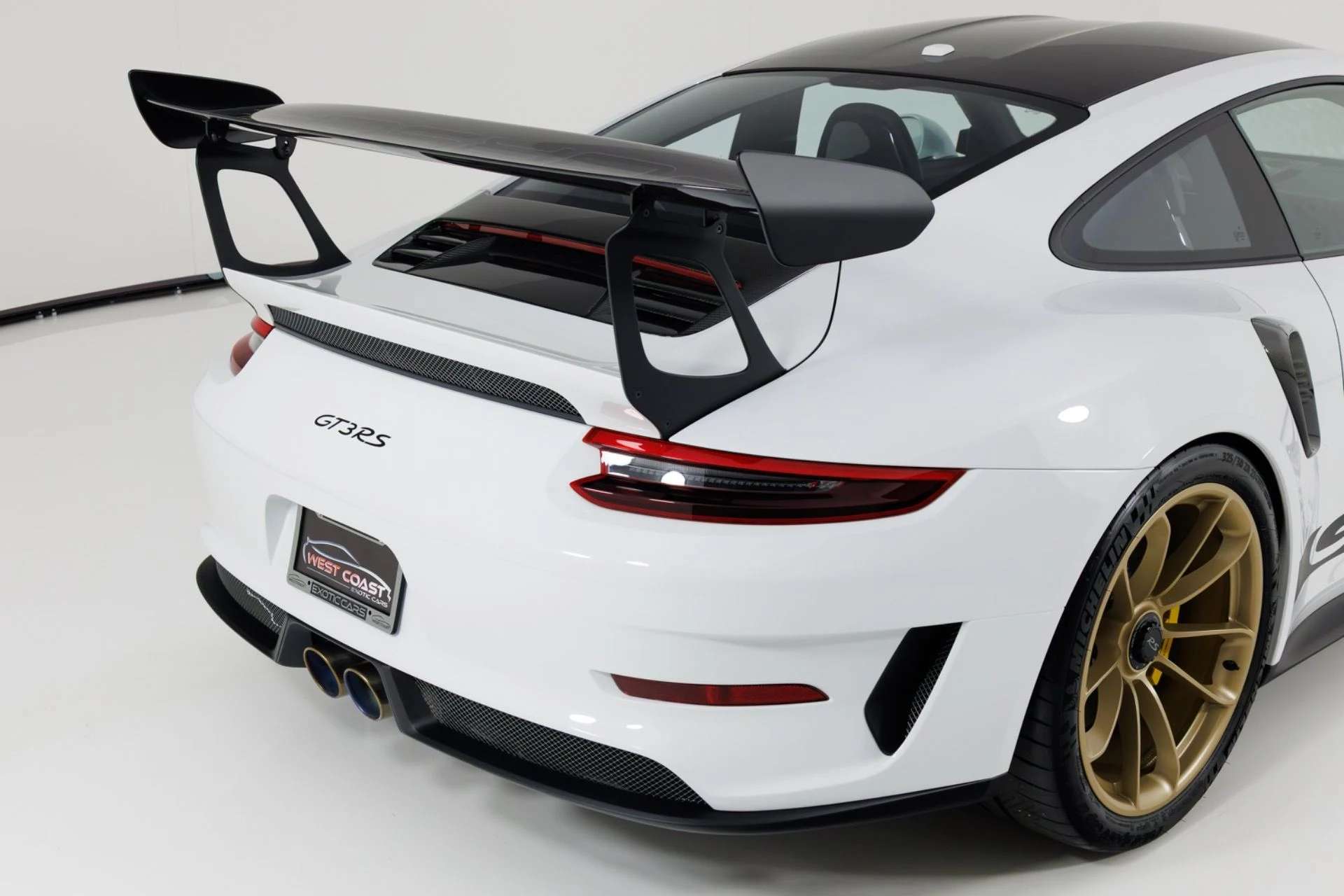 mph067_1447102167_Used_2019_Porsche_911_GT_3_RS_1774651742_27aeb76e48