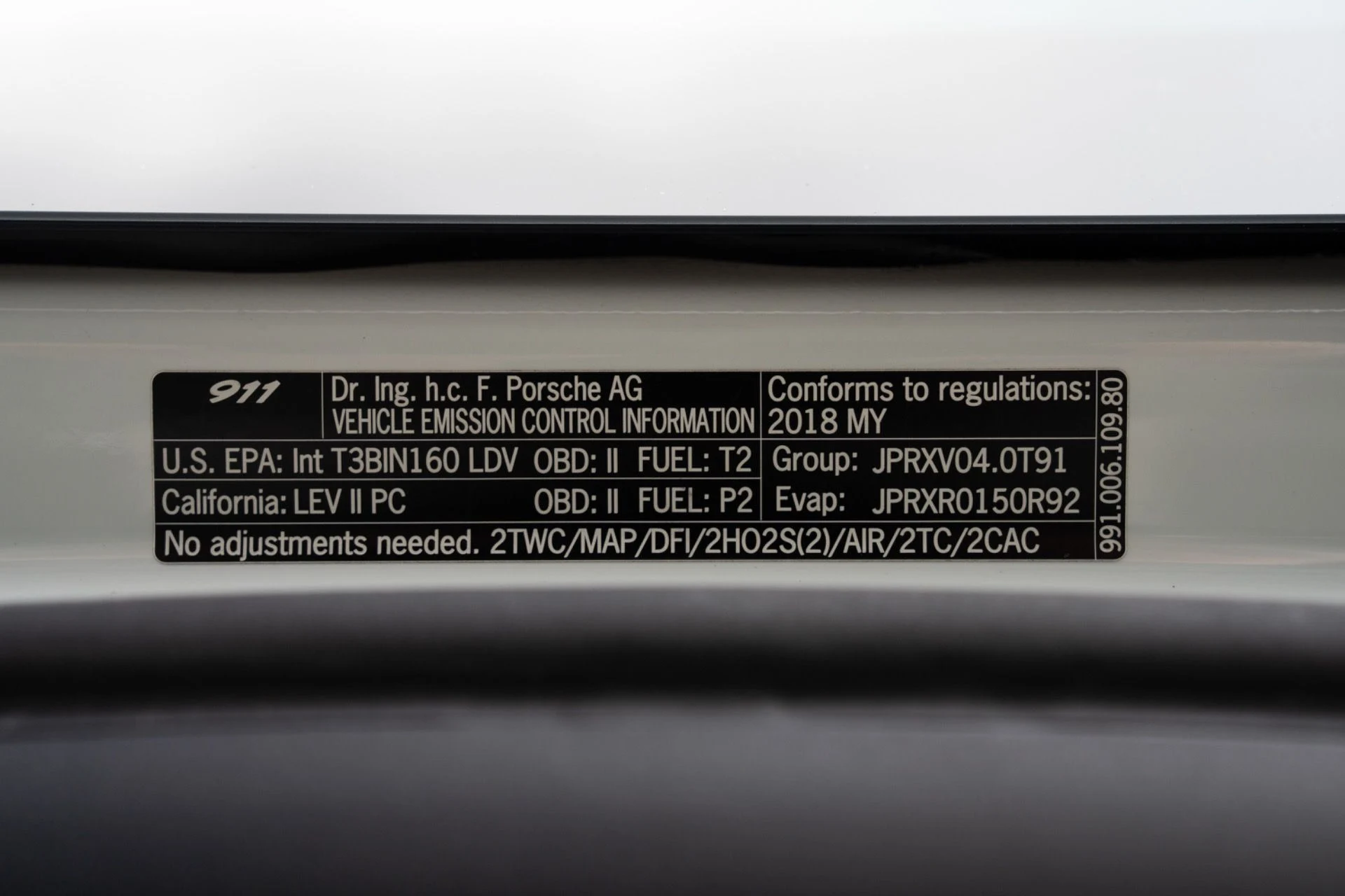 mph067_1547140031_Used_2018_Porsche_911_GT_2_RS_1782839837_ca03934d01