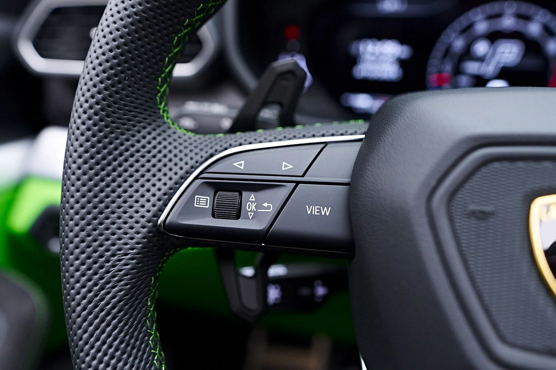 mph067_1549114999_Used_2024_Lamborghini_Urus_S_1745956869_f6a53bbc70