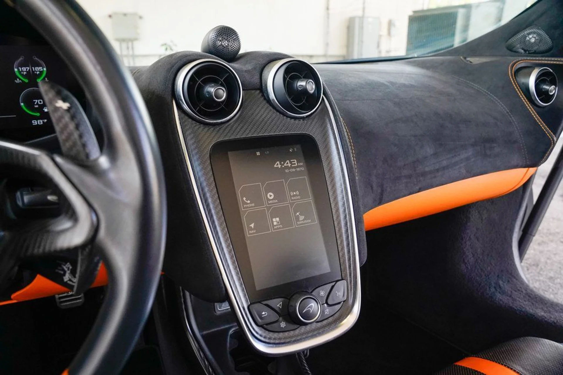 mph067_1563222142_used_2018_mclaren_570s_spider_14354_22891400_68_1024_fd1d0b0e61