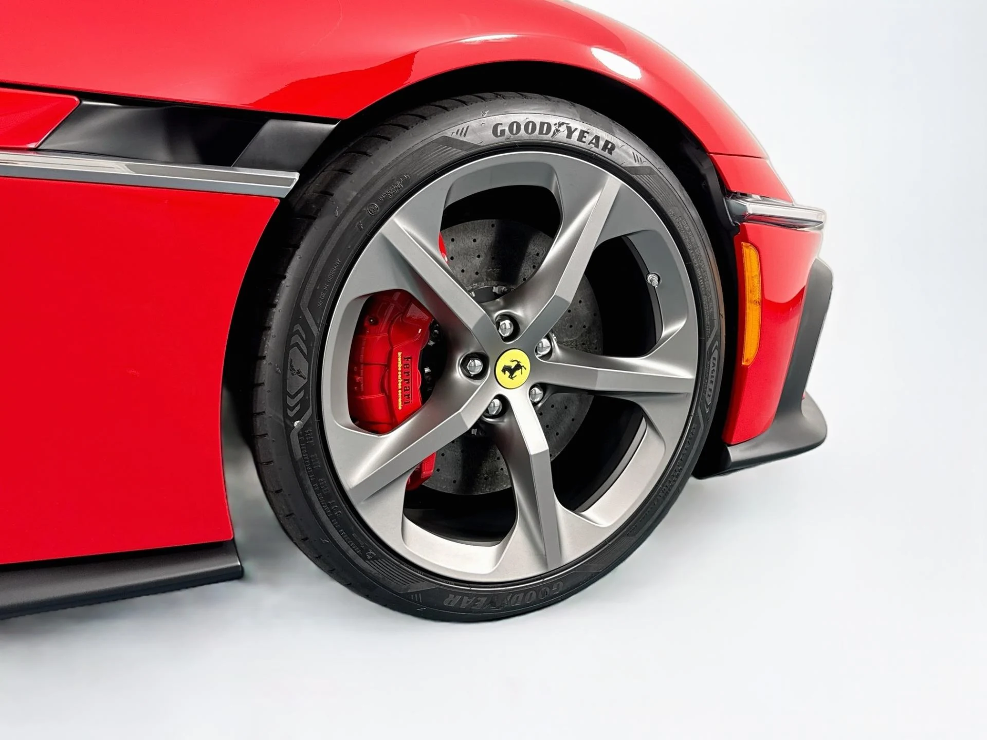 mph067_1600466003_Used_2026_Ferrari_12_Cilindri_1787771924_4ce67e2536