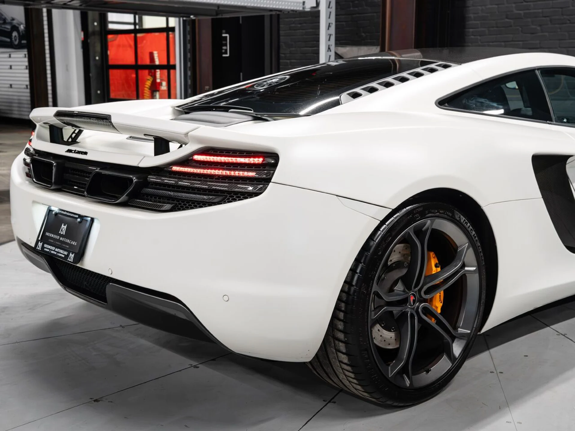 mph067_1603484297_mclaren_mp4_12c_2012_76c4fe1a50