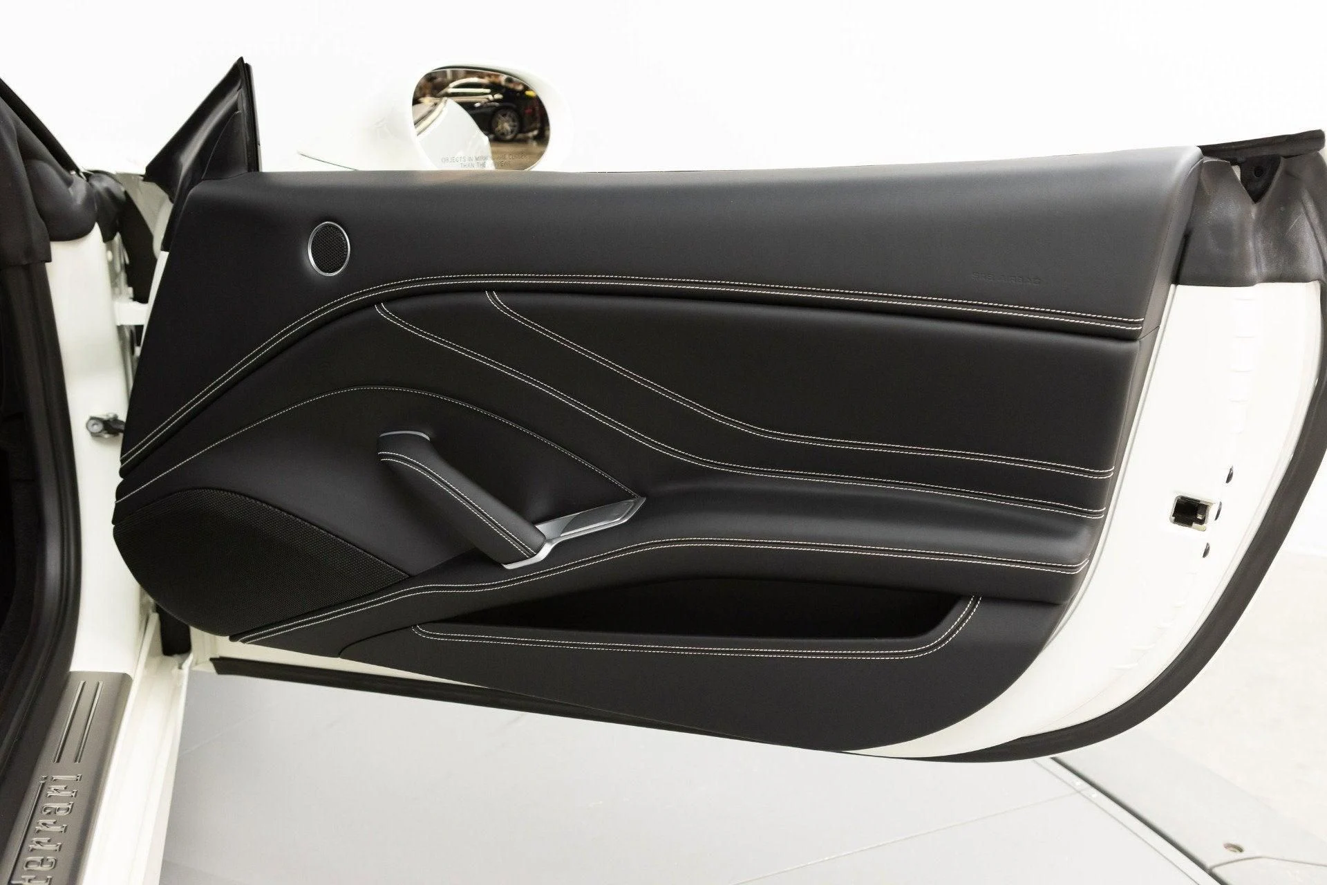 mph067_1632615240_Used_2016_Ferrari_California_T_1777368245_47d782b66a