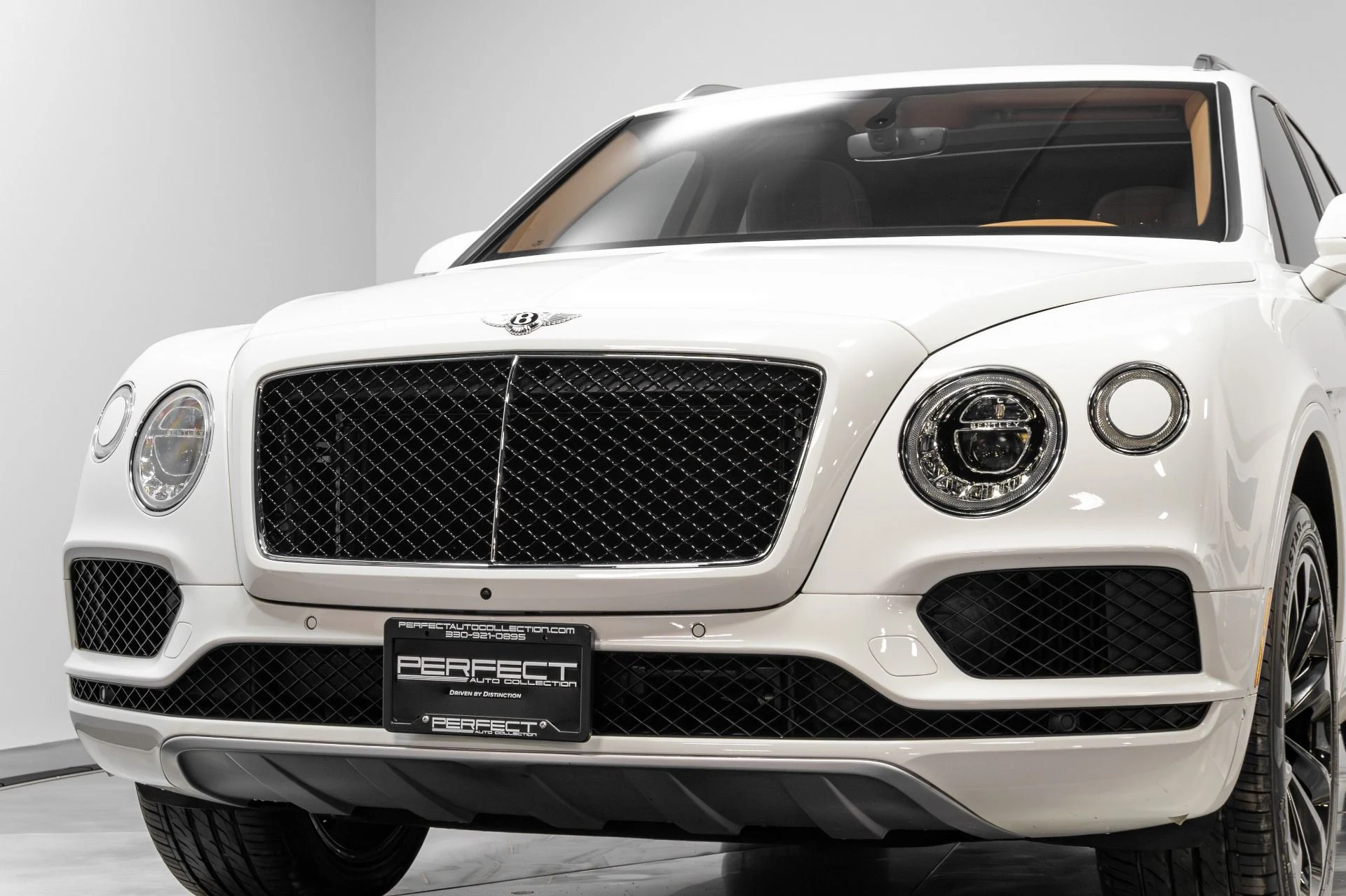 mph067_1679987540_Used_2019_Bentley_Bentayga_V8_1771459975_6b6fa1d356