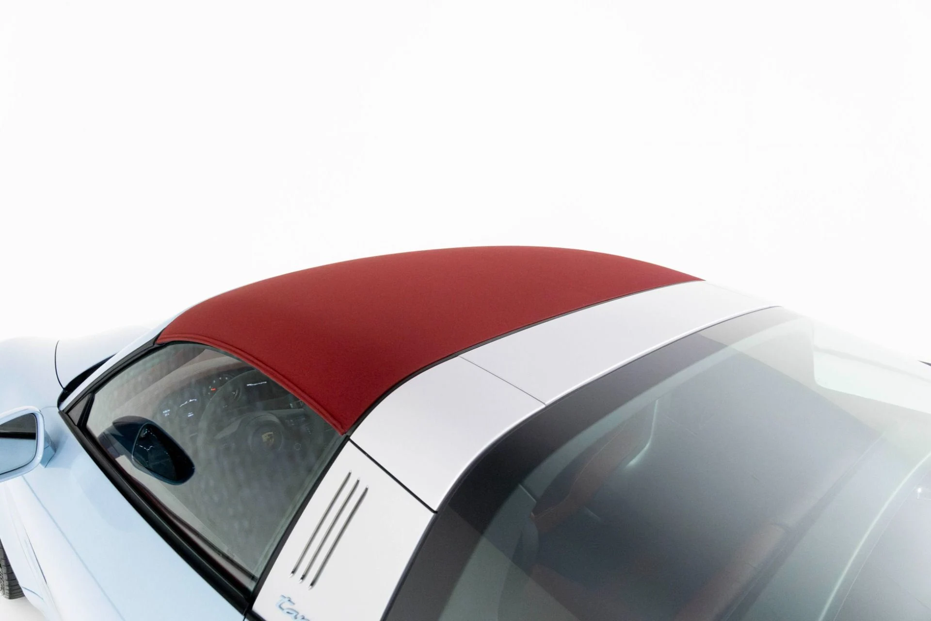 mph067_1948073945_Used_2023_Porsche_911_Targa_4_GTS_1762298466_0bb6a53b4a