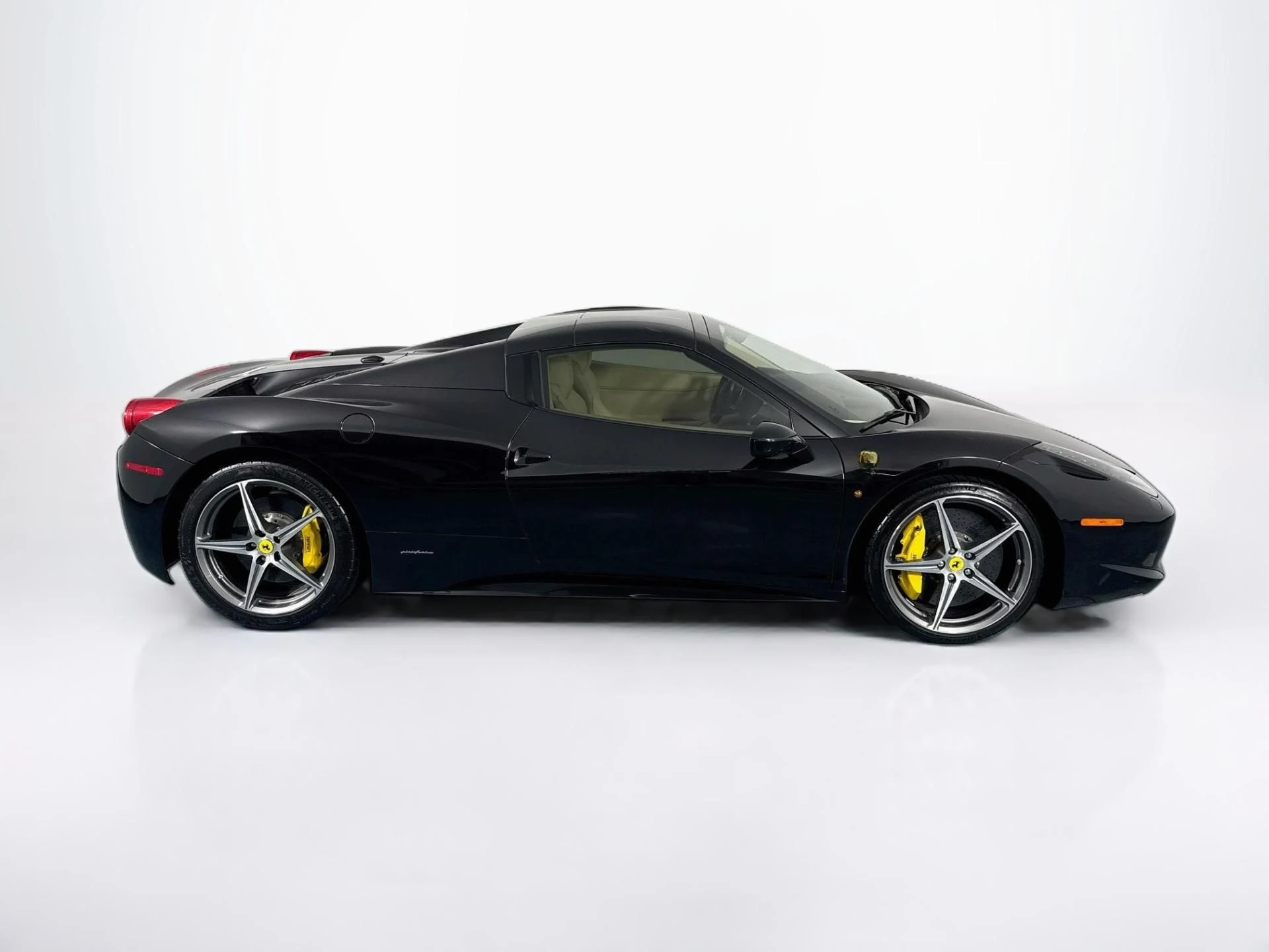 mph067_2017123631_Used_2012_Ferrari_458_Spider_1790030325_19a563efb6