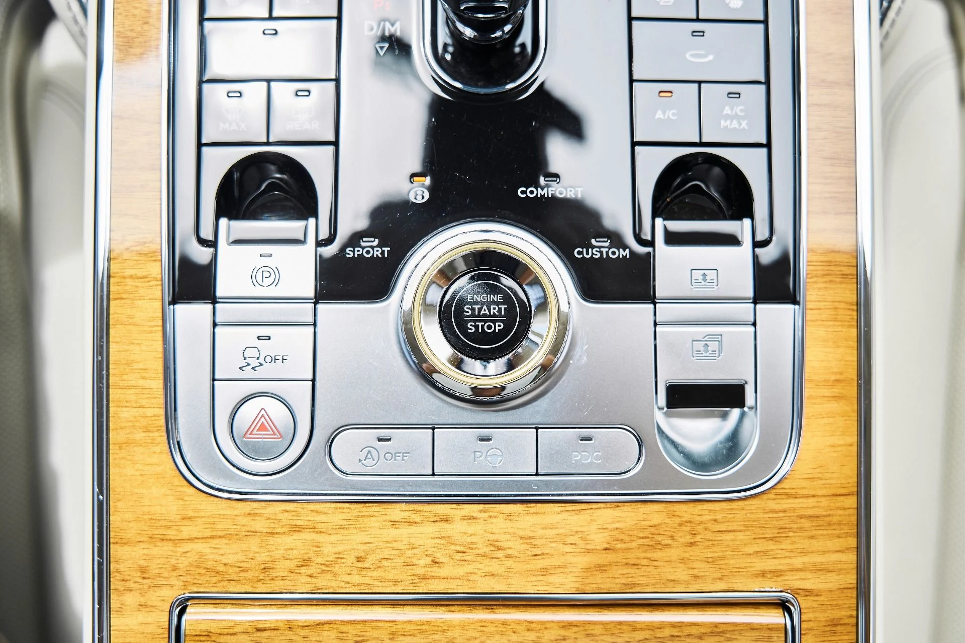 mph067_2026017765_Used_2021_Bentley_Flying_Spur_V8_1779867090_3a5885d014