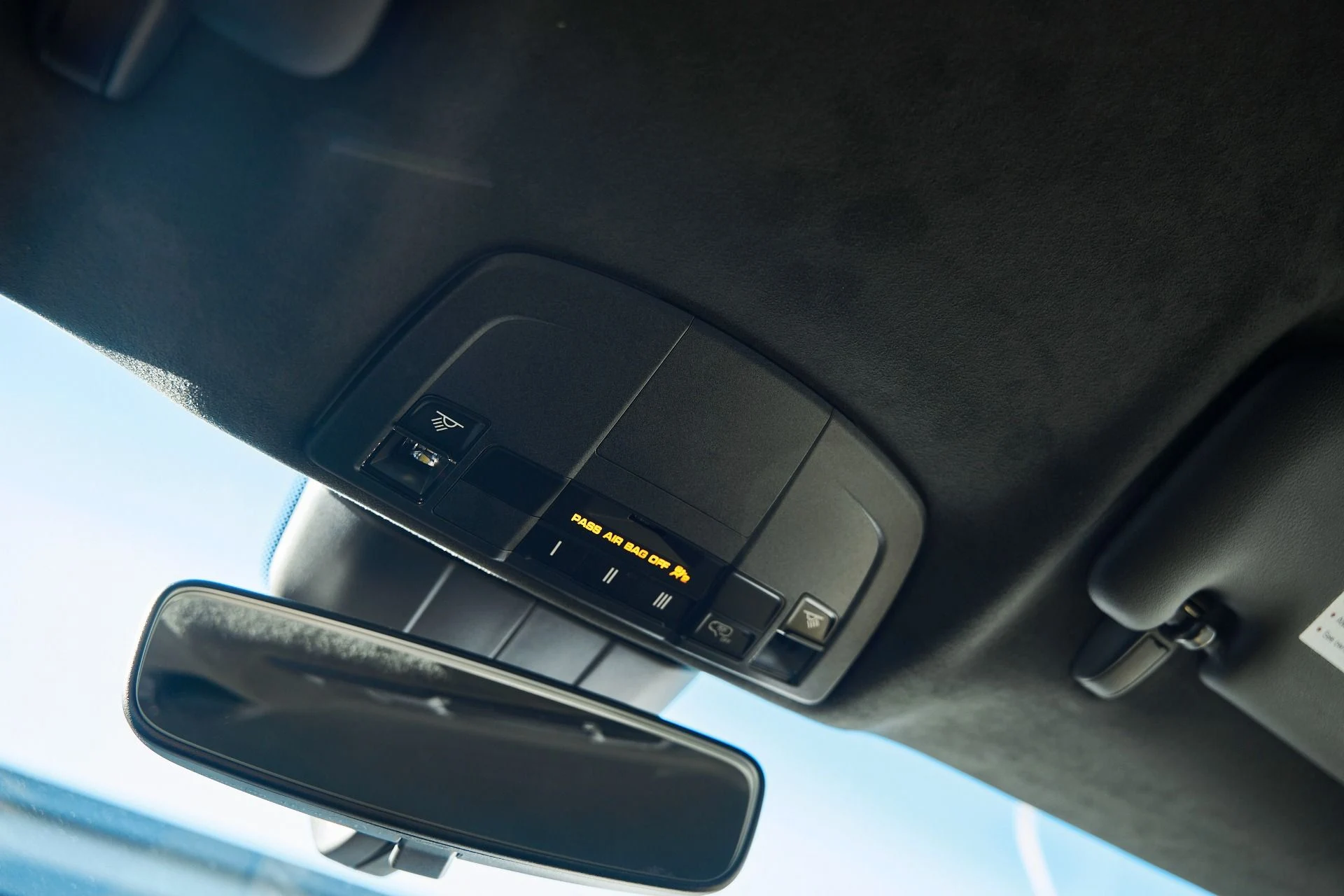 mph067_2044553317_Used_2025_Porsche_718_Cayman_GT_4_RS_1766025589_b04ccab597