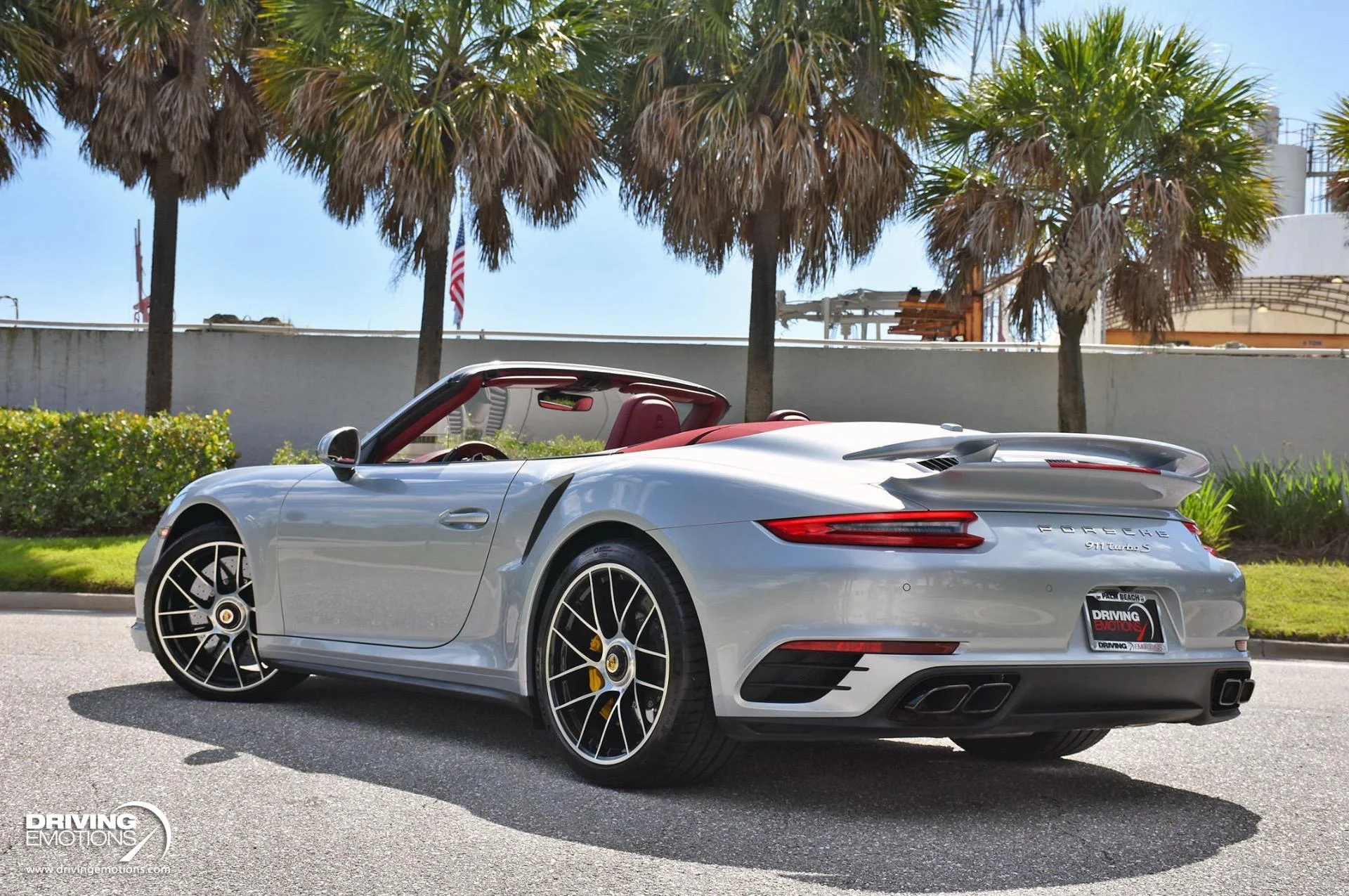 mph067_2045402972_866_p68_l_62e116b166