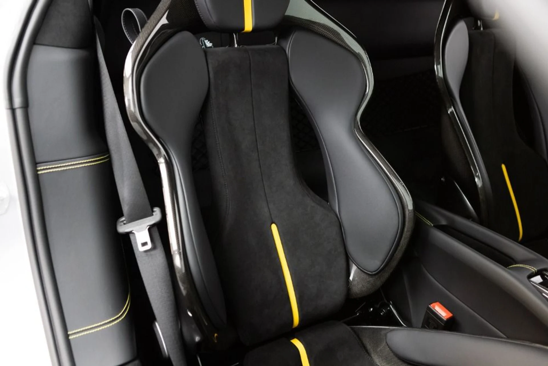 mph067_2104129725_Used_2024_Ferrari_296_GTB_8741a208c0