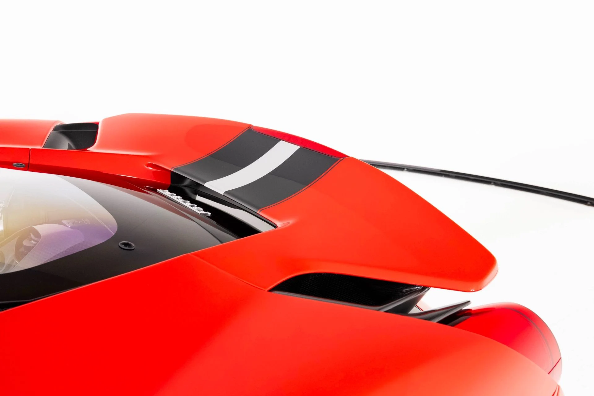 mph067_2121980286_Used_2019_Ferrari_488_Pista_Coupe_1764015878_0b93a6799e