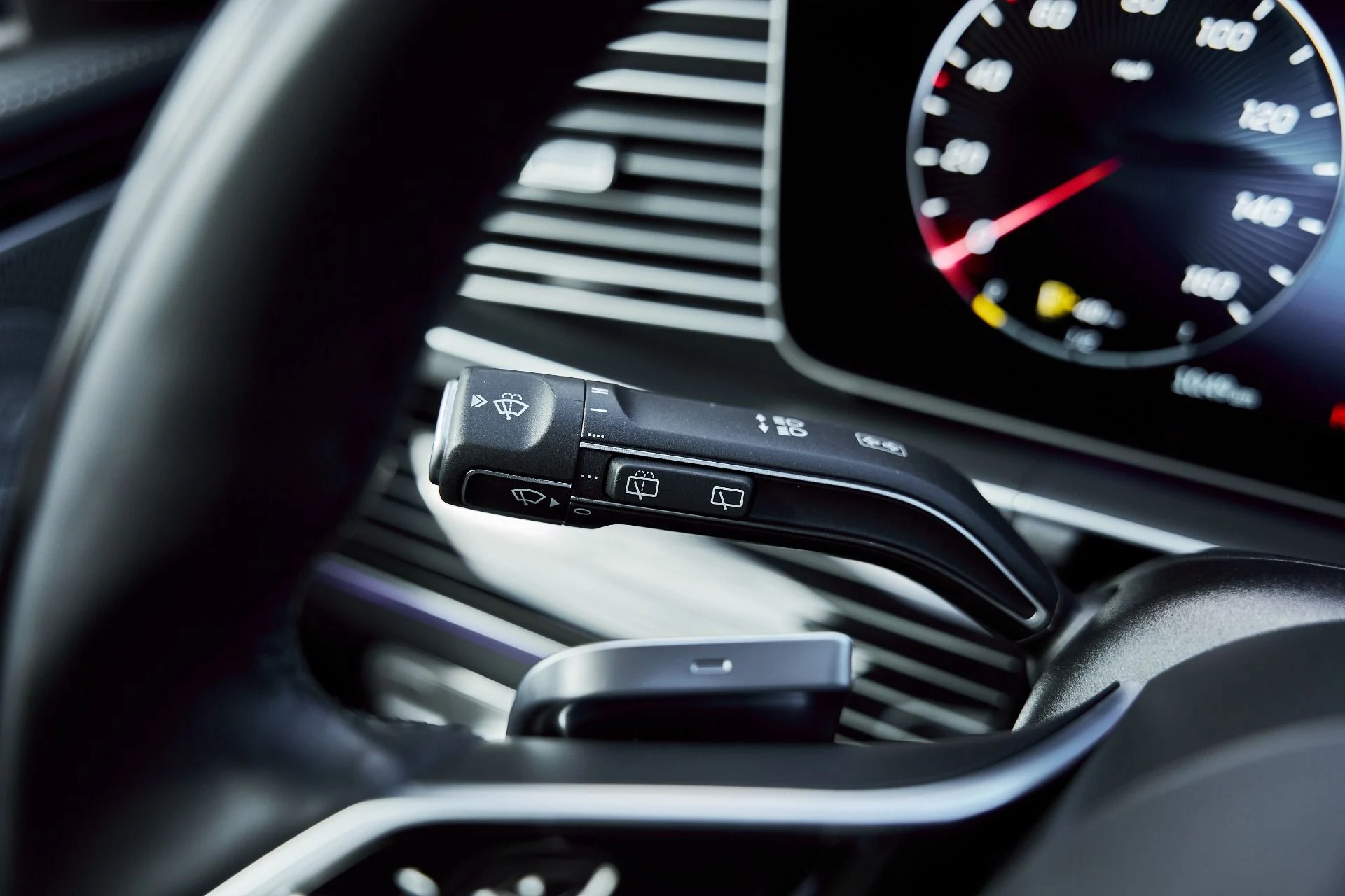 mph067_214892111_Used_2024_Mercedes_Benz_GLS_Maybach_GLS_600_1773530639_2cd00d1440