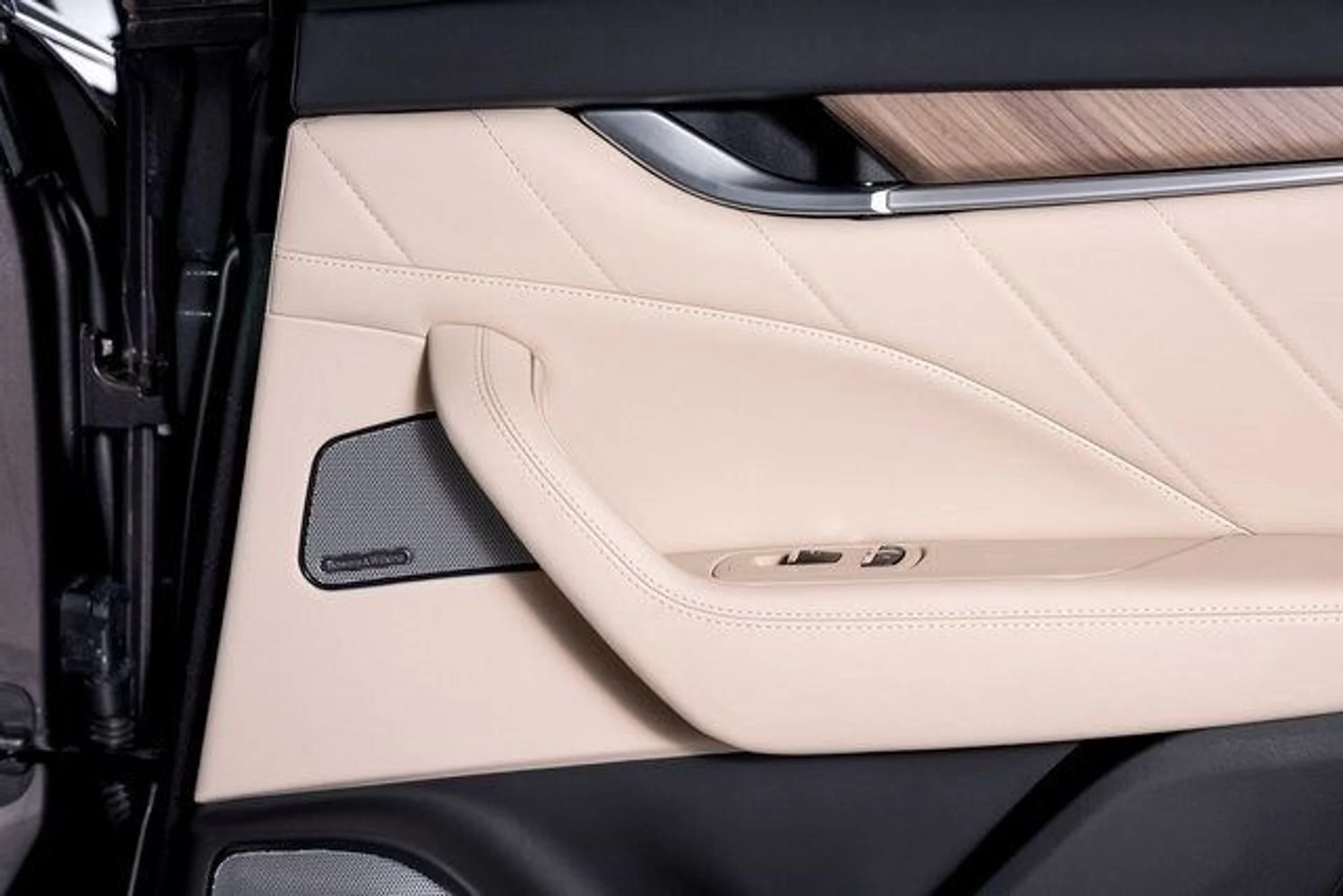 mph067_21500869_4d12ec7d891af222953c954def8b041cx_93e7659073