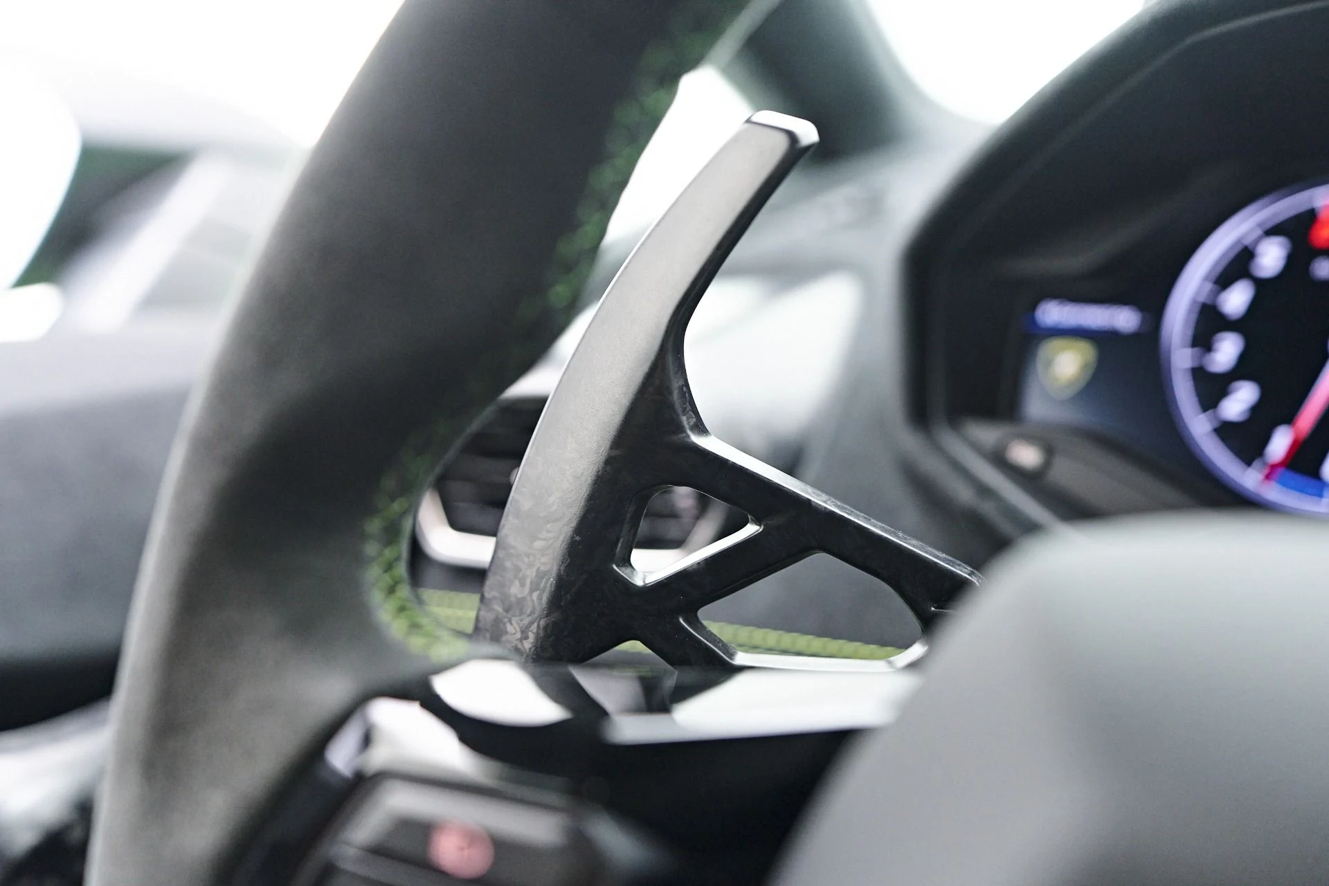 mph067_2193600426_Used_2019_Lamborghini_Huracan_Performante_1757626106_c262cd4e3a