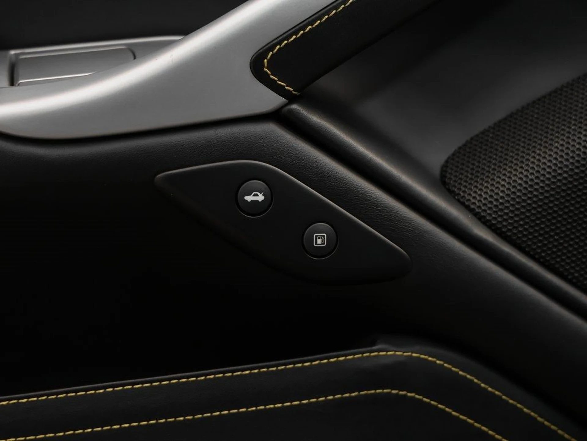 mph067_2202441979_68_047b99a6b5