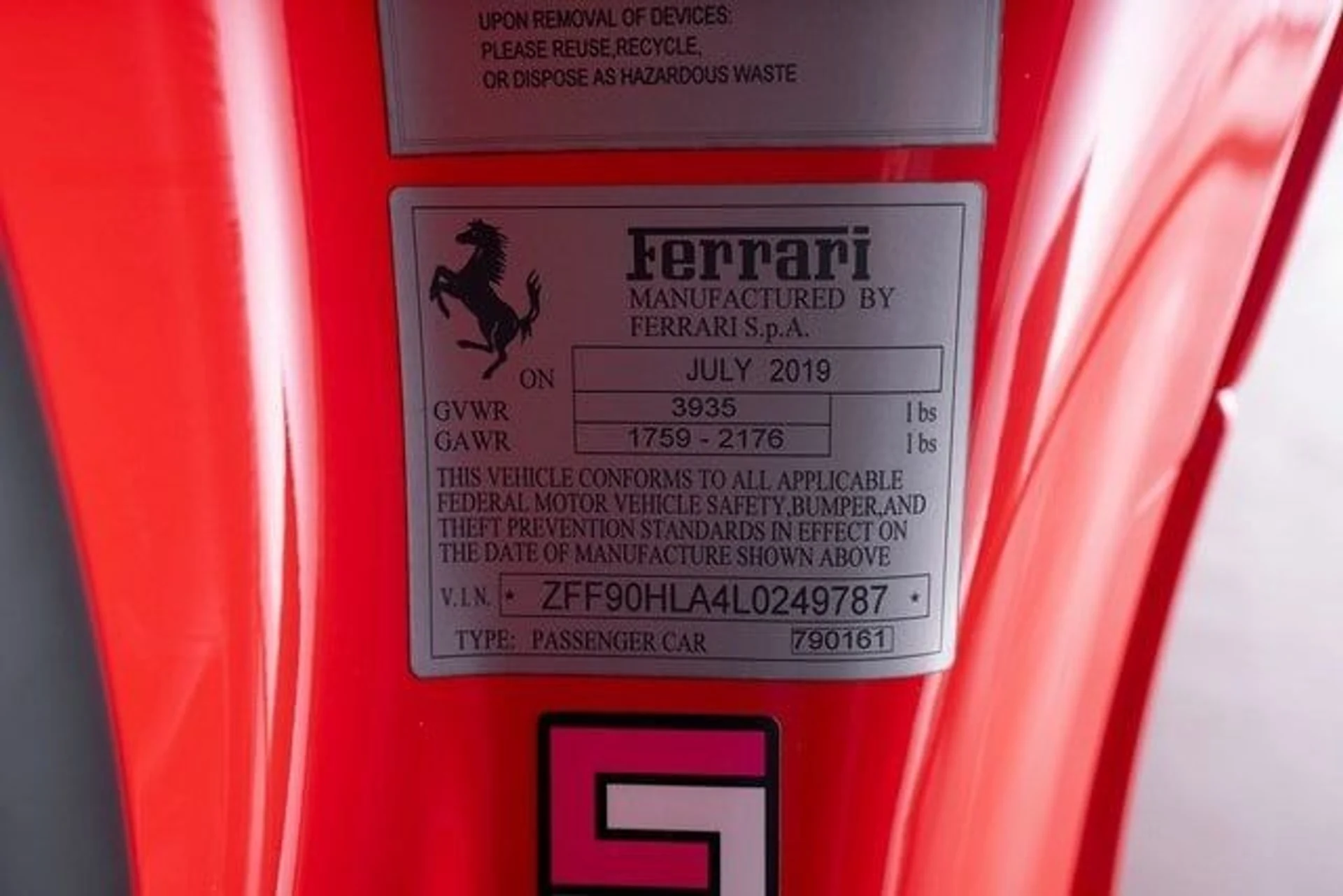 mph067_2221940051_117ea318089a8fe4476165cdeb786b8cx_9e432906e3