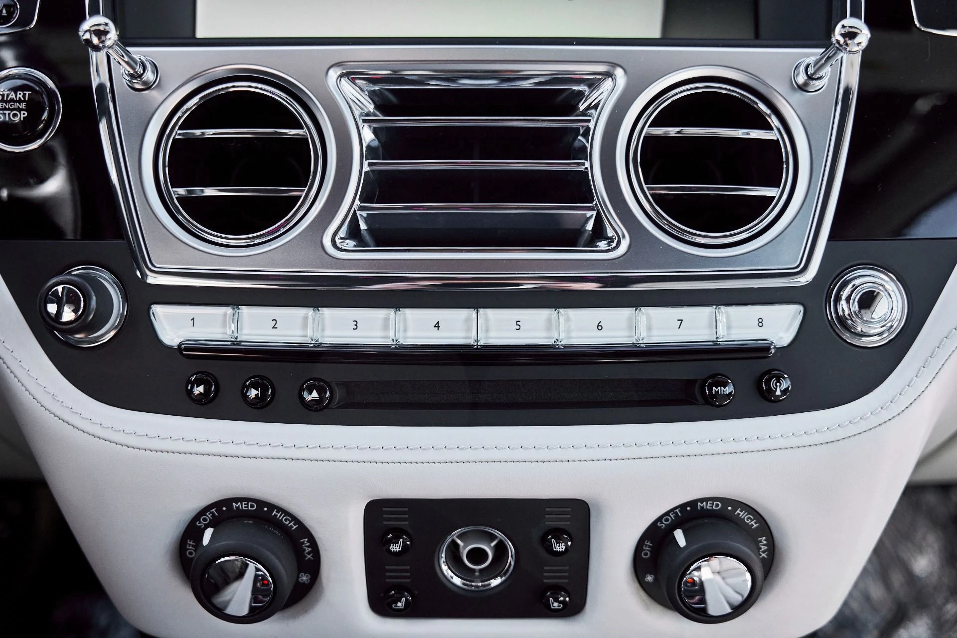 mph067_2249843393_Used_2015_Rolls_Royce_Wraith_1770669918_f8315ecc23