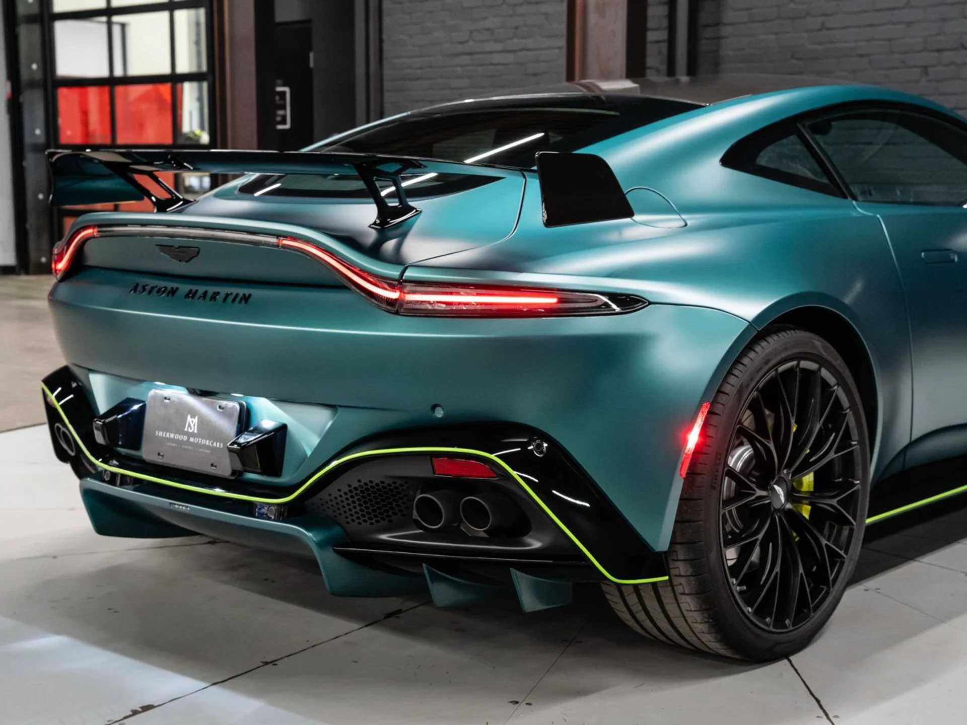 mph067_2403741103_aston_martin_vantage_2023_793d6837ac