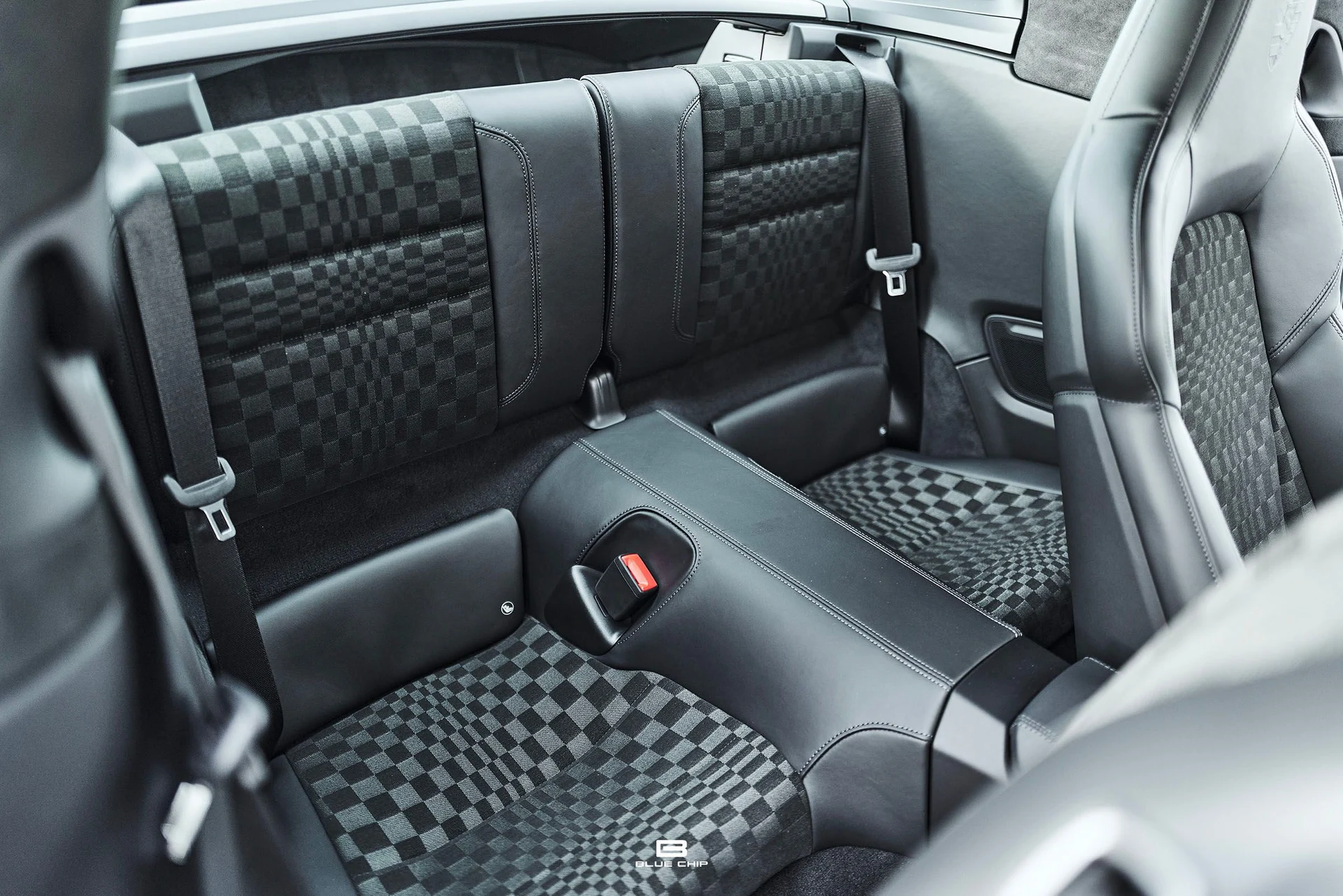 mph067_2494528879_69b180cb5af8216021508811_L1190256_8ab159d757