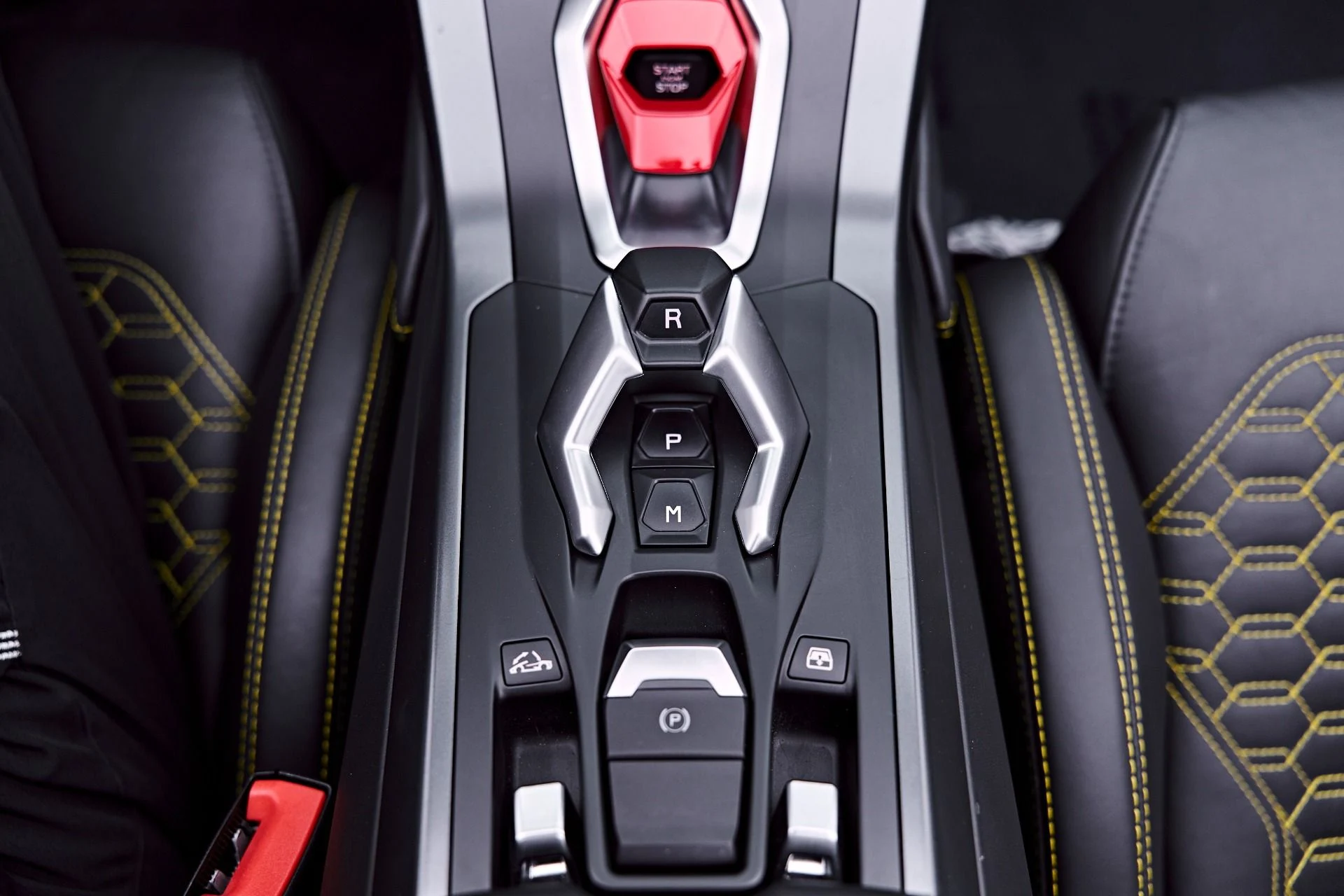 mph067_250570572_Used_2018_Lamborghini_Huracan_LP_580_2_S_1784246892_ce863dd442