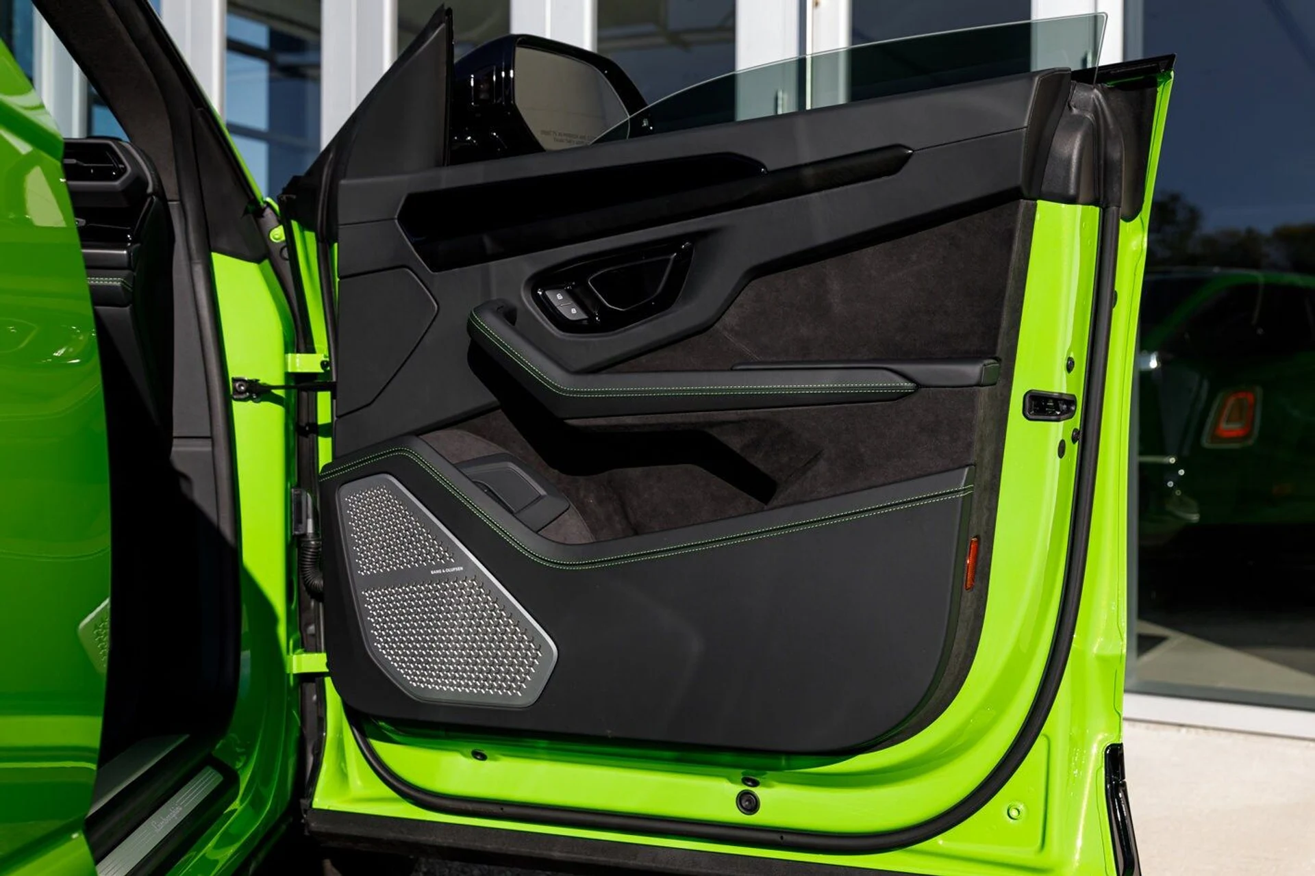 mph067_2509654295_4a3325e98bf90efdd531e069b2978bbex_ef31a7eea0