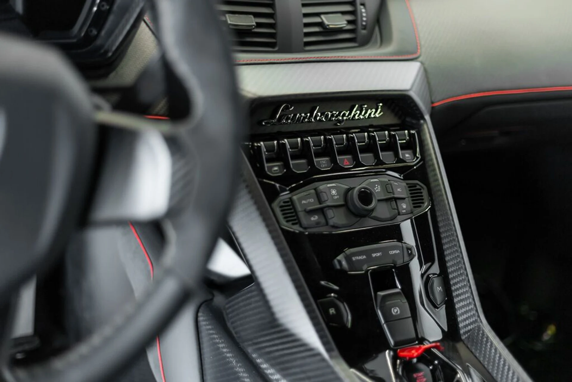 mph067_2511716926_lamborghini_veneno_2014_jpg_v_1779988126_86d4c9340d