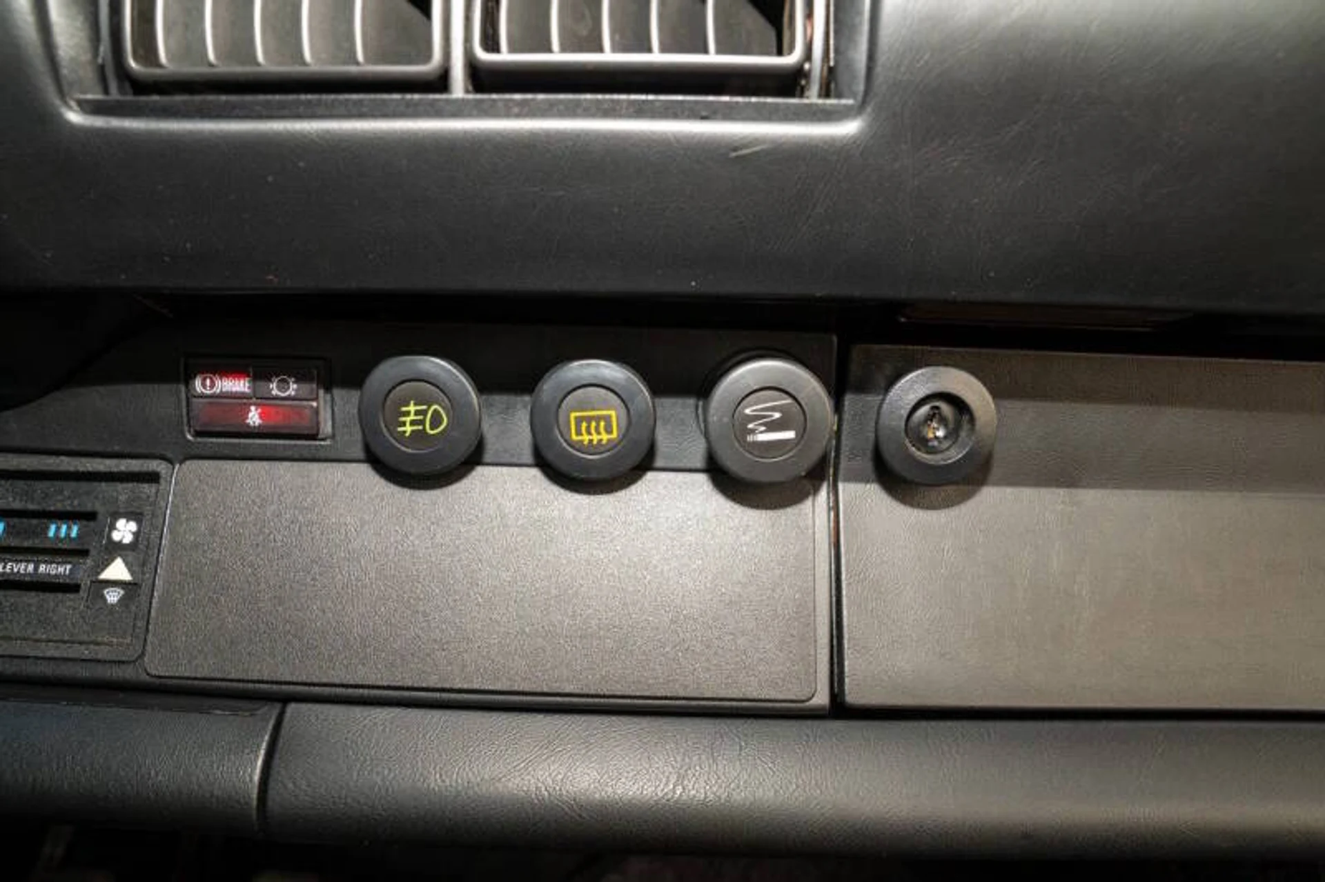 mph067_2524131331_1985_porsche_911_carrera_2dr_coupe_90f90c6b3c