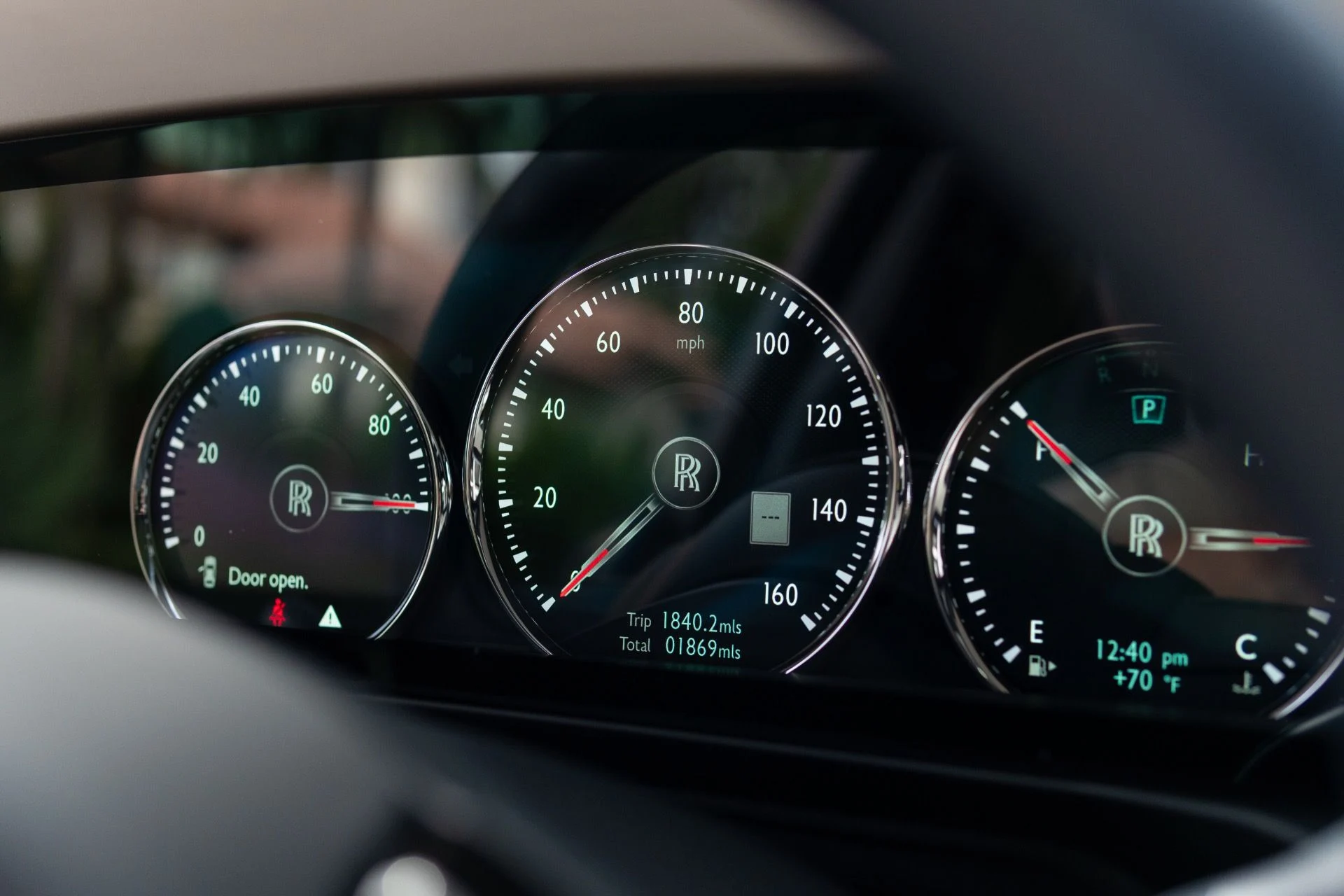 mph067_2568031720_Used_2023_Rolls_Royce_Black_Badge_Ghost_1765569637_5598c045e4