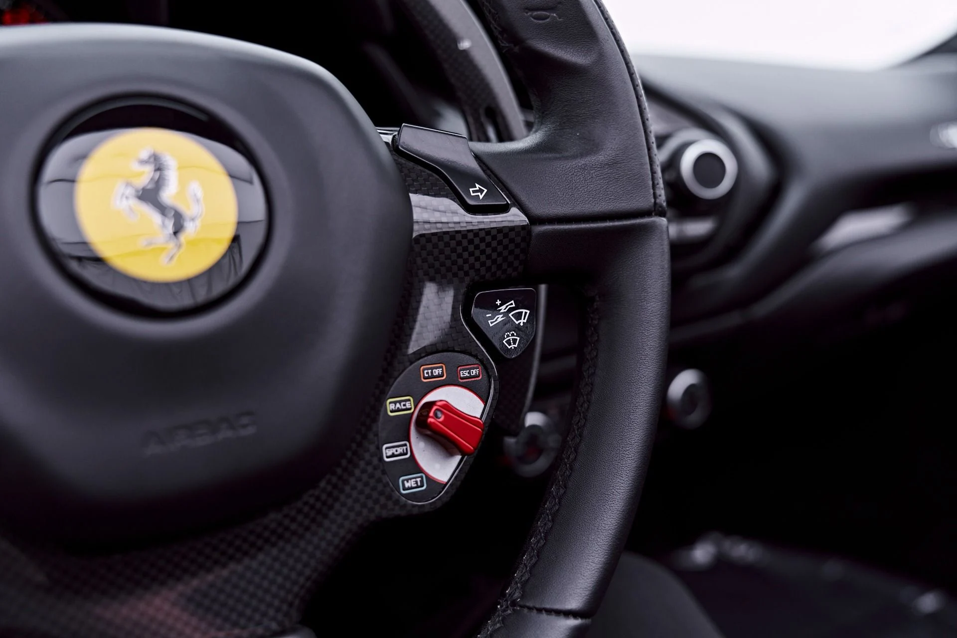 mph067_2679831467_Used_2019_Ferrari_488_Spider_Base_1782196579_492beb451f