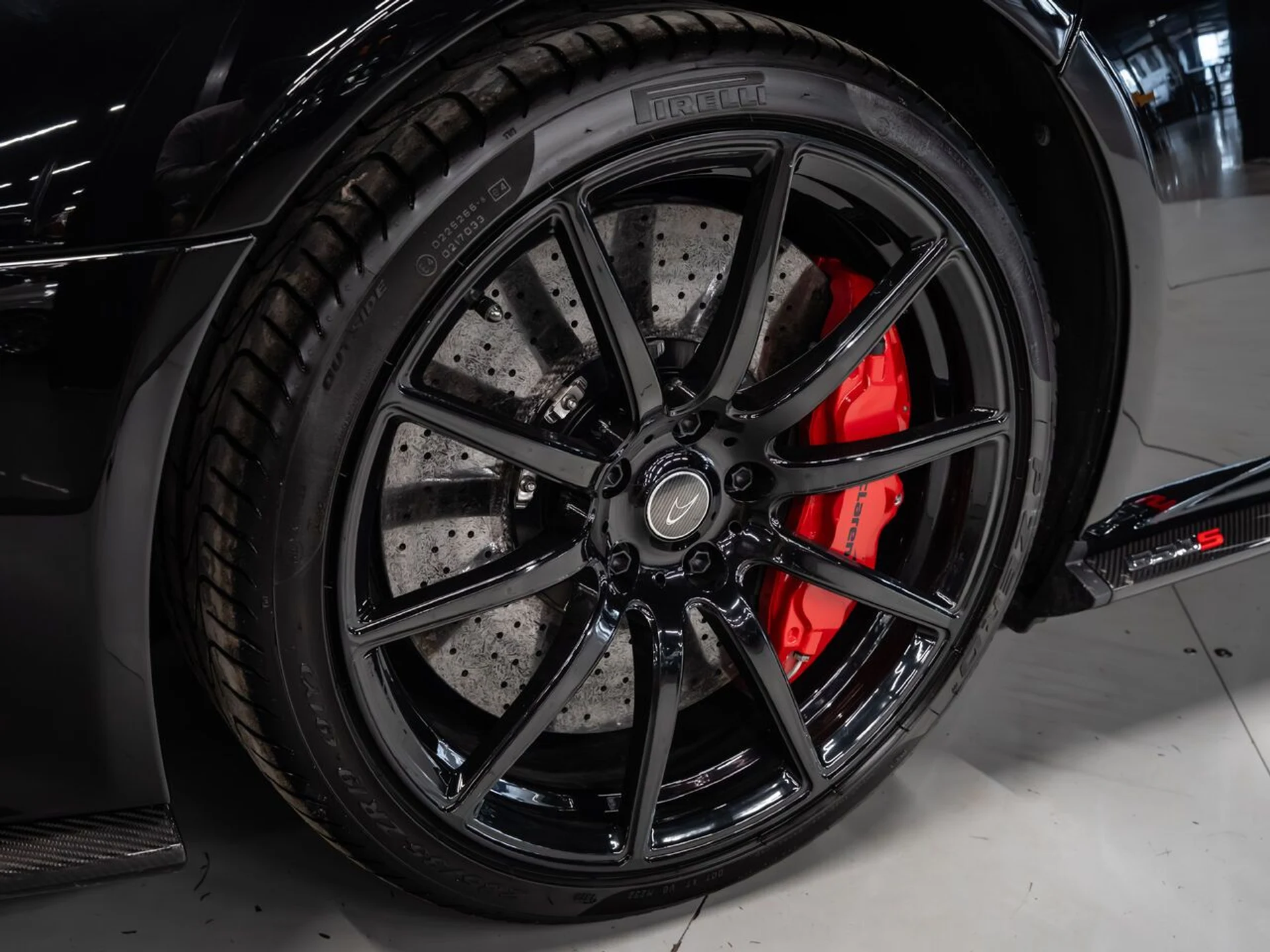 mph067_2782302184_mclaren_650s_2015_73f5ed679f
