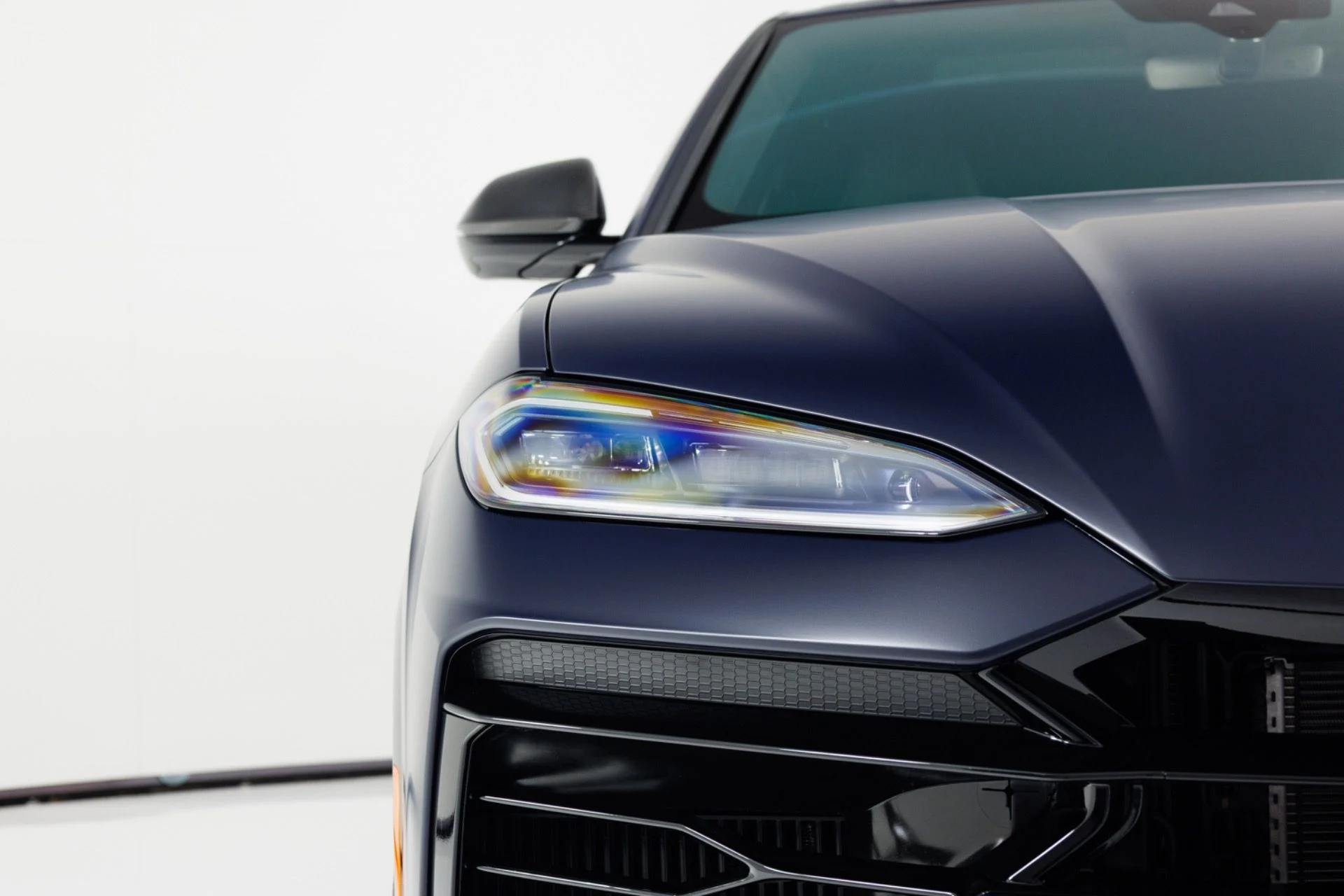 mph067_2831148766_Used_2025_Lamborghini_Urus_SE_1779304722_6063c06473