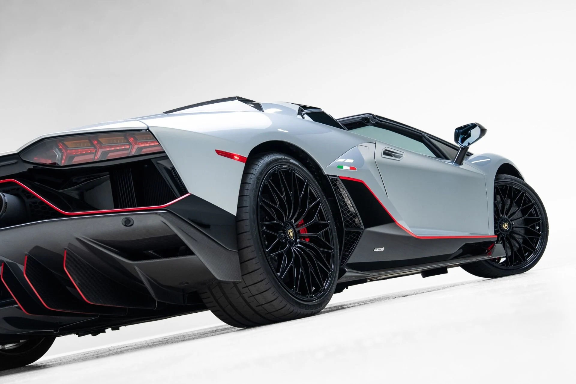 mph067_2900989411_Used_2022_Lamborghini_Aventador_LP_780_4_Ultimae_1773941131_704a1c4214