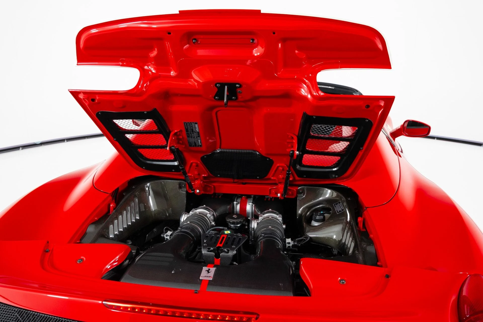 mph067_2941768832_Used_2015_Ferrari_458_Speciale_Aperta_1760122892_8c5b240b9d