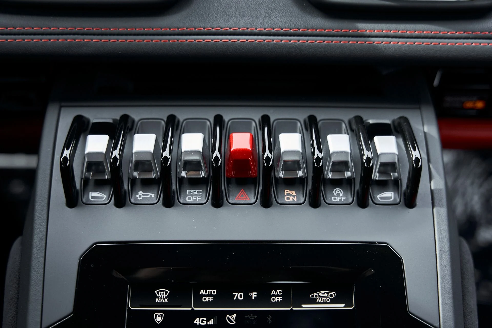 mph067_305820549_Used_2023_Lamborghini_Huracan_EVO_Base_1769049120_fe60b01381