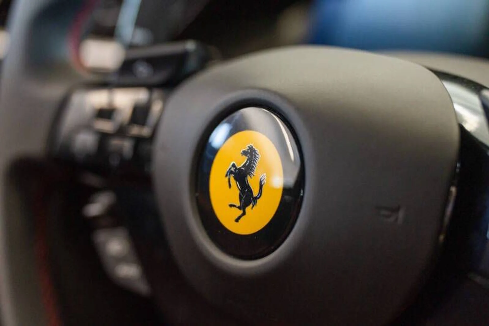 mph067_3070615093_2025_ferrari_296_gtb_base_2dr_coupe_fac4e7e239