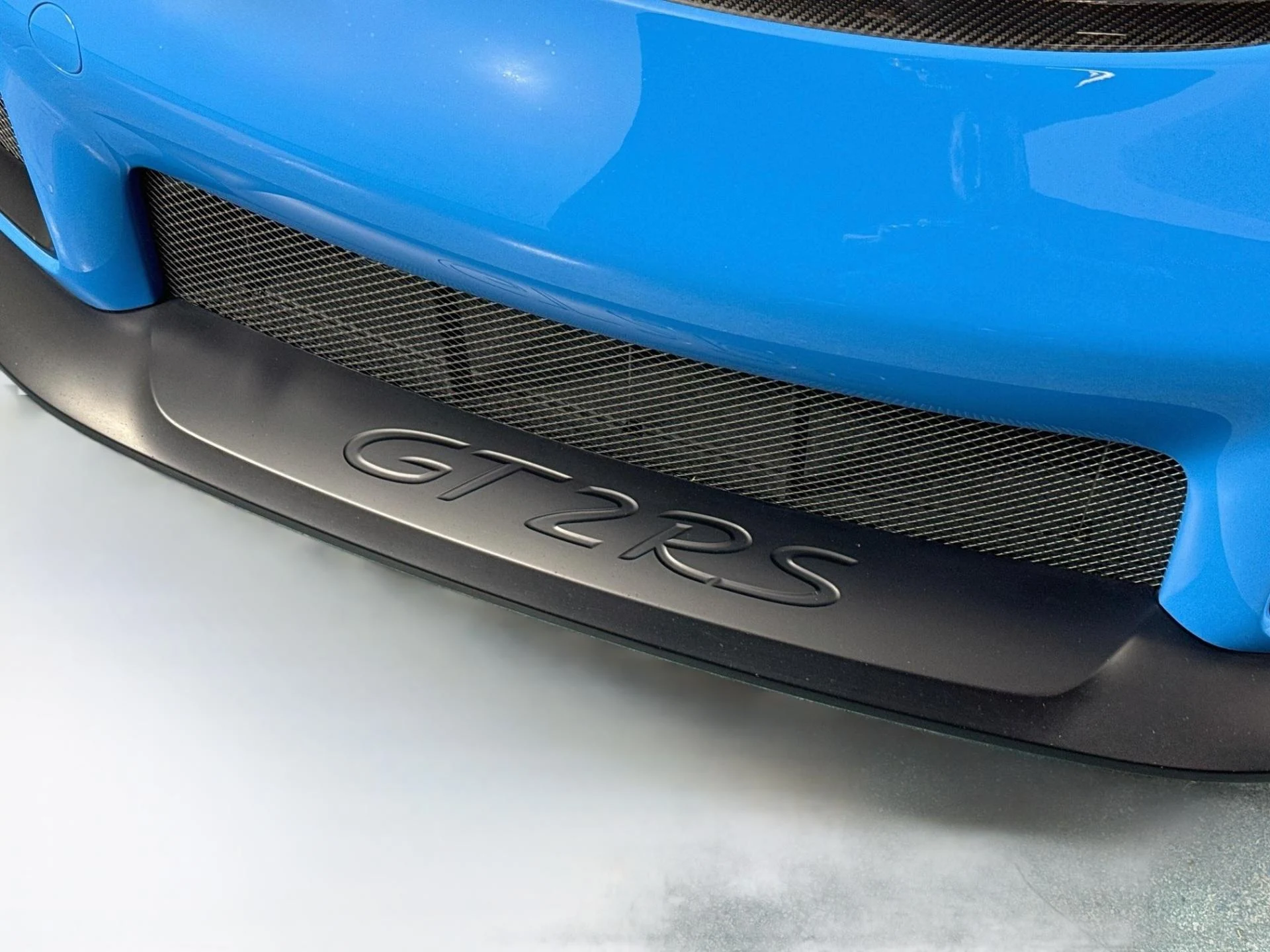 mph067_309734200_Used_2019_Porsche_911_GT_2_RS_1785958232_9bcfb8b192