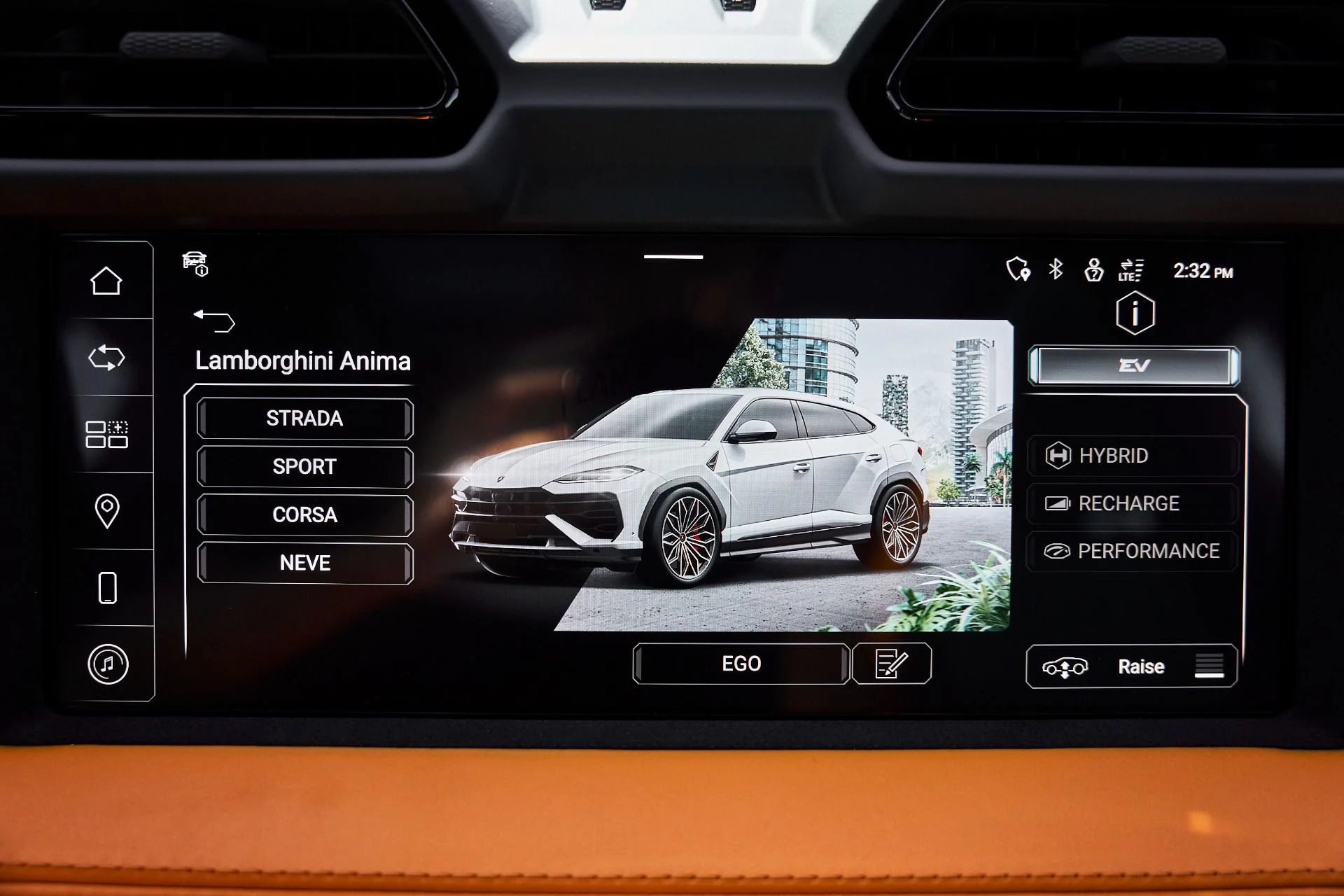 mph067_3129512636_Used_2025_Lamborghini_Urus_SE_1779992079_19a506105c