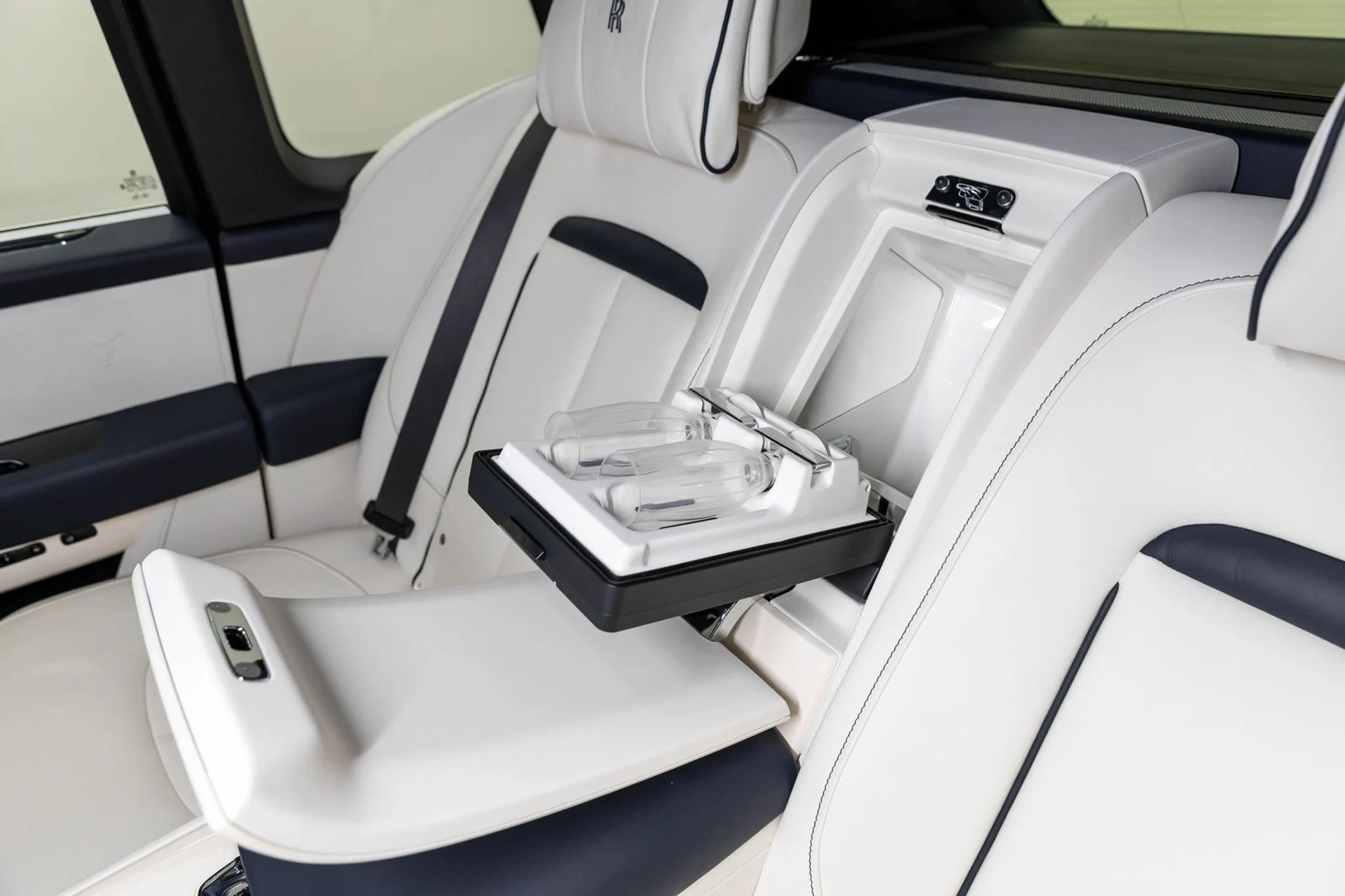 mph067_3136479110_68_6bfb94ea32