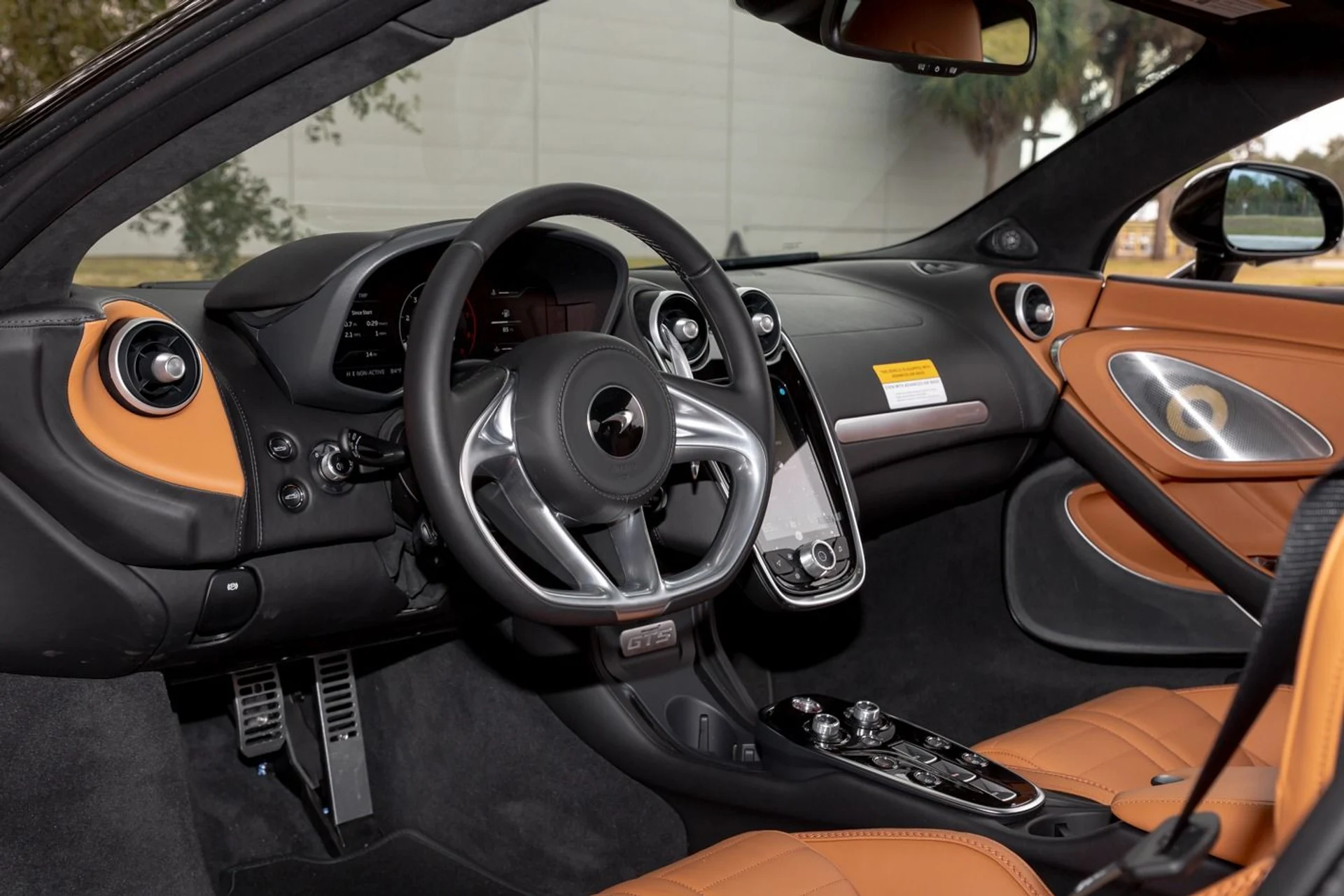 mph067_3193590065_470_p68_l_7c6c40c0f1